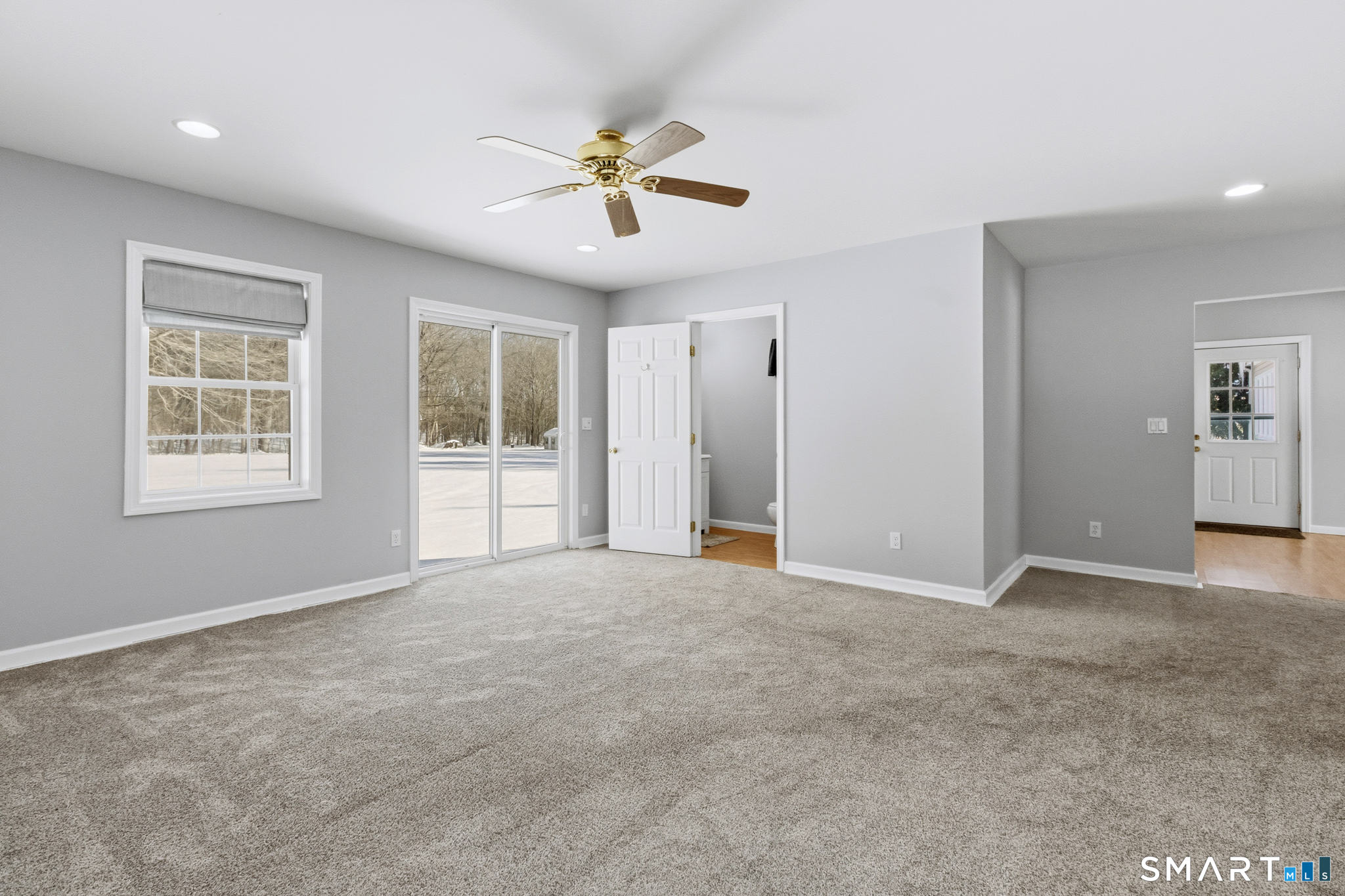 322 Tunxis Avenue