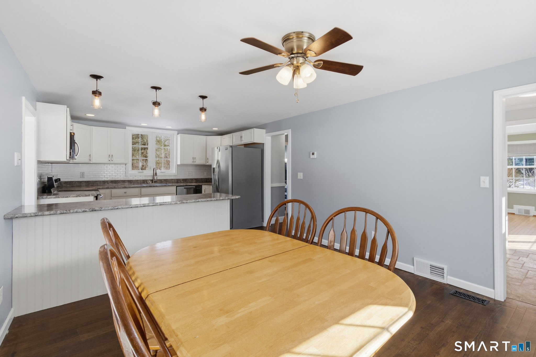 322 Tunxis Avenue