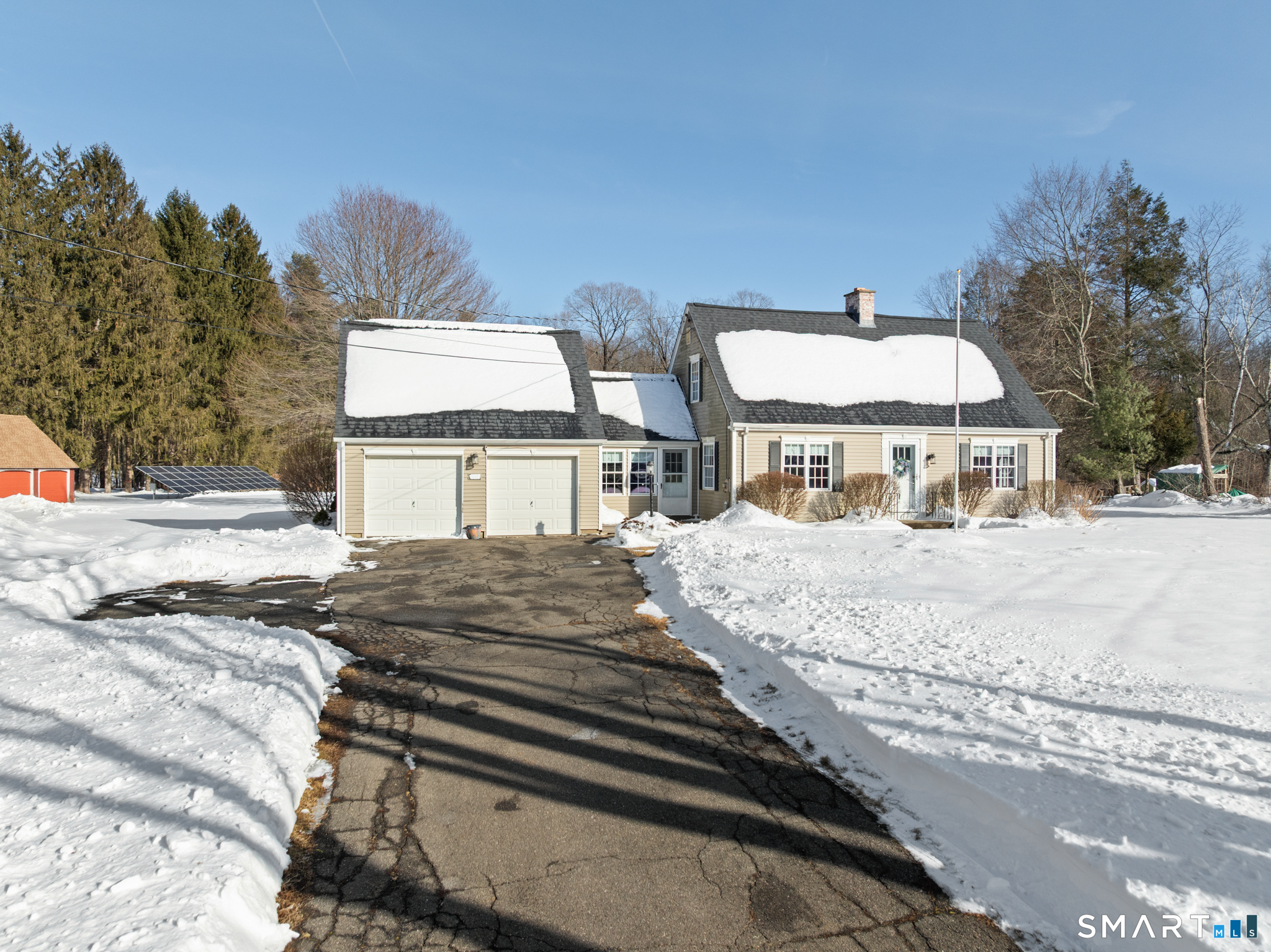 322 Tunxis Avenue