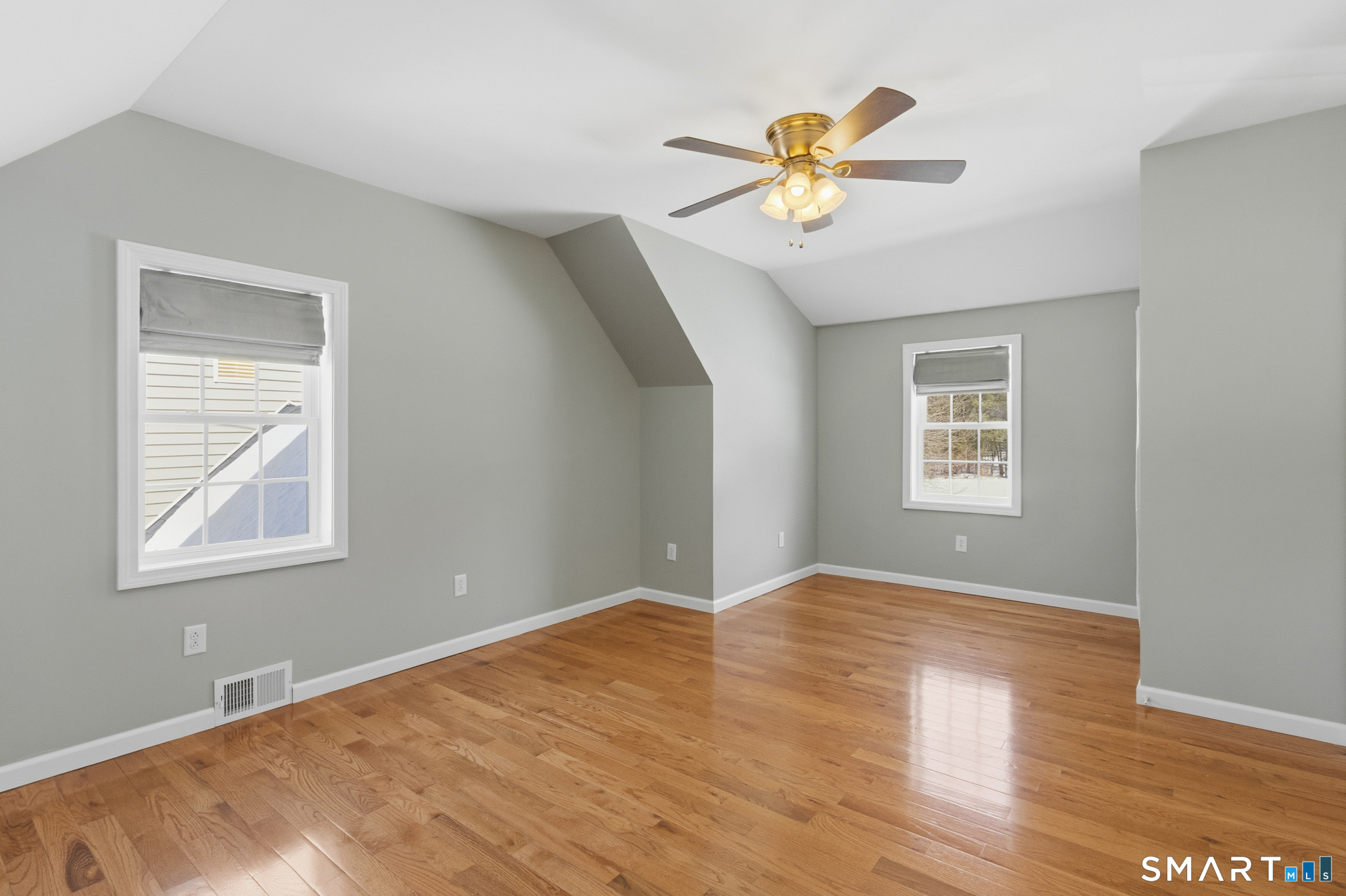 322 Tunxis Avenue