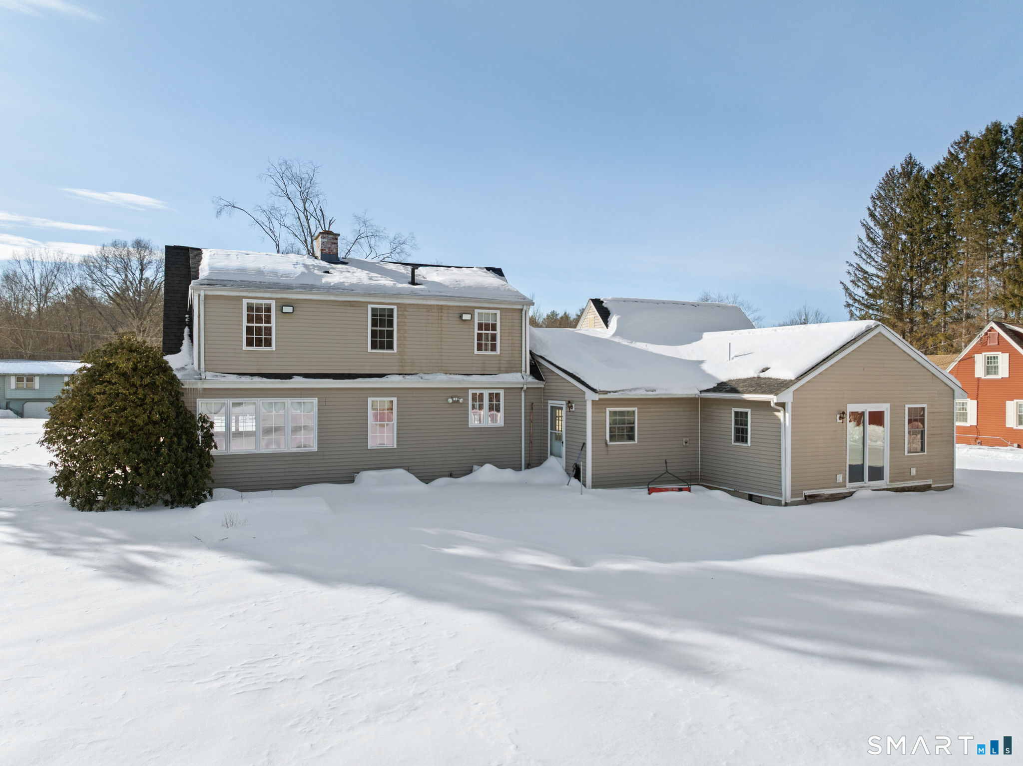 322 Tunxis Avenue