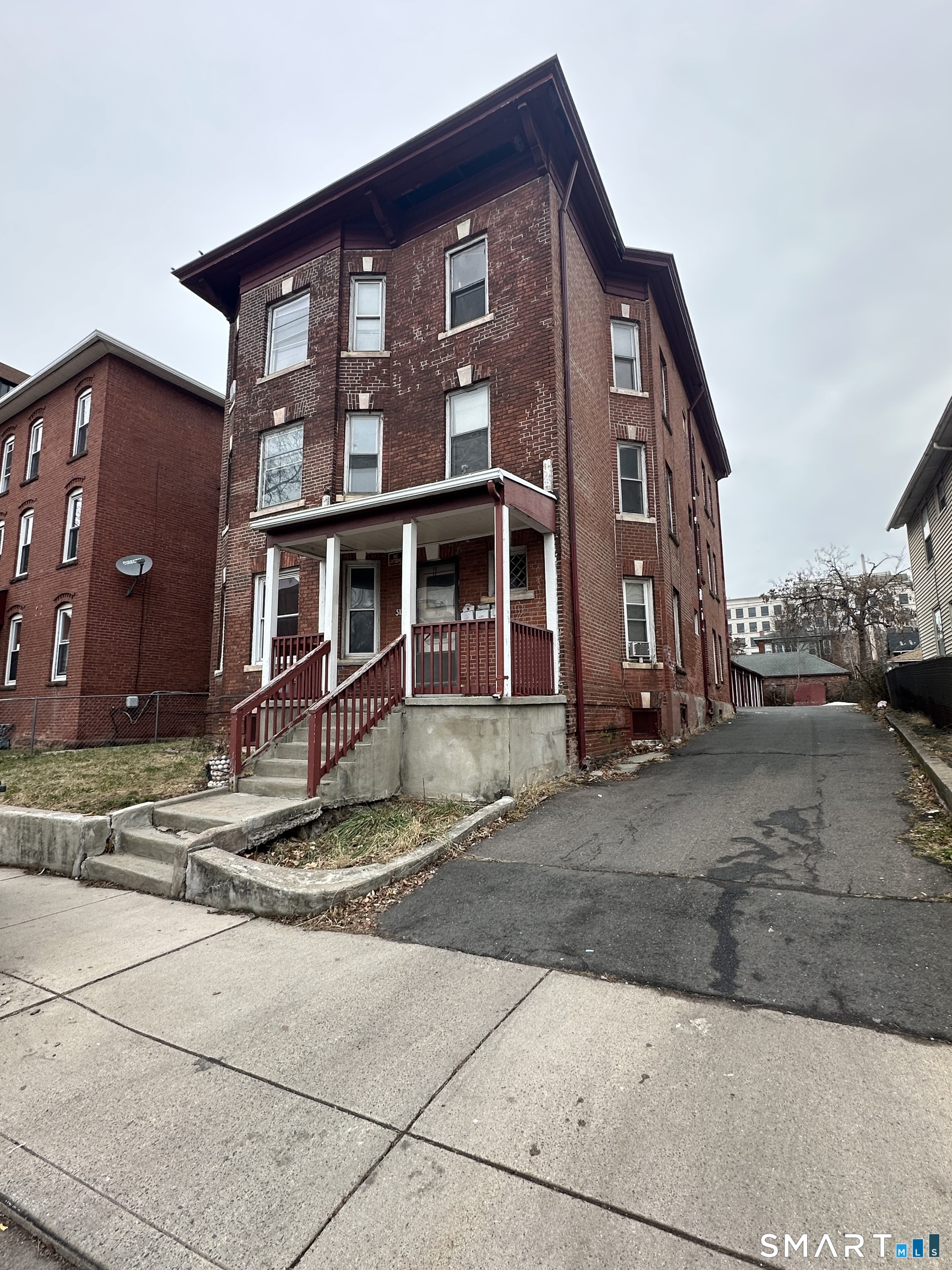 512 Broad Street