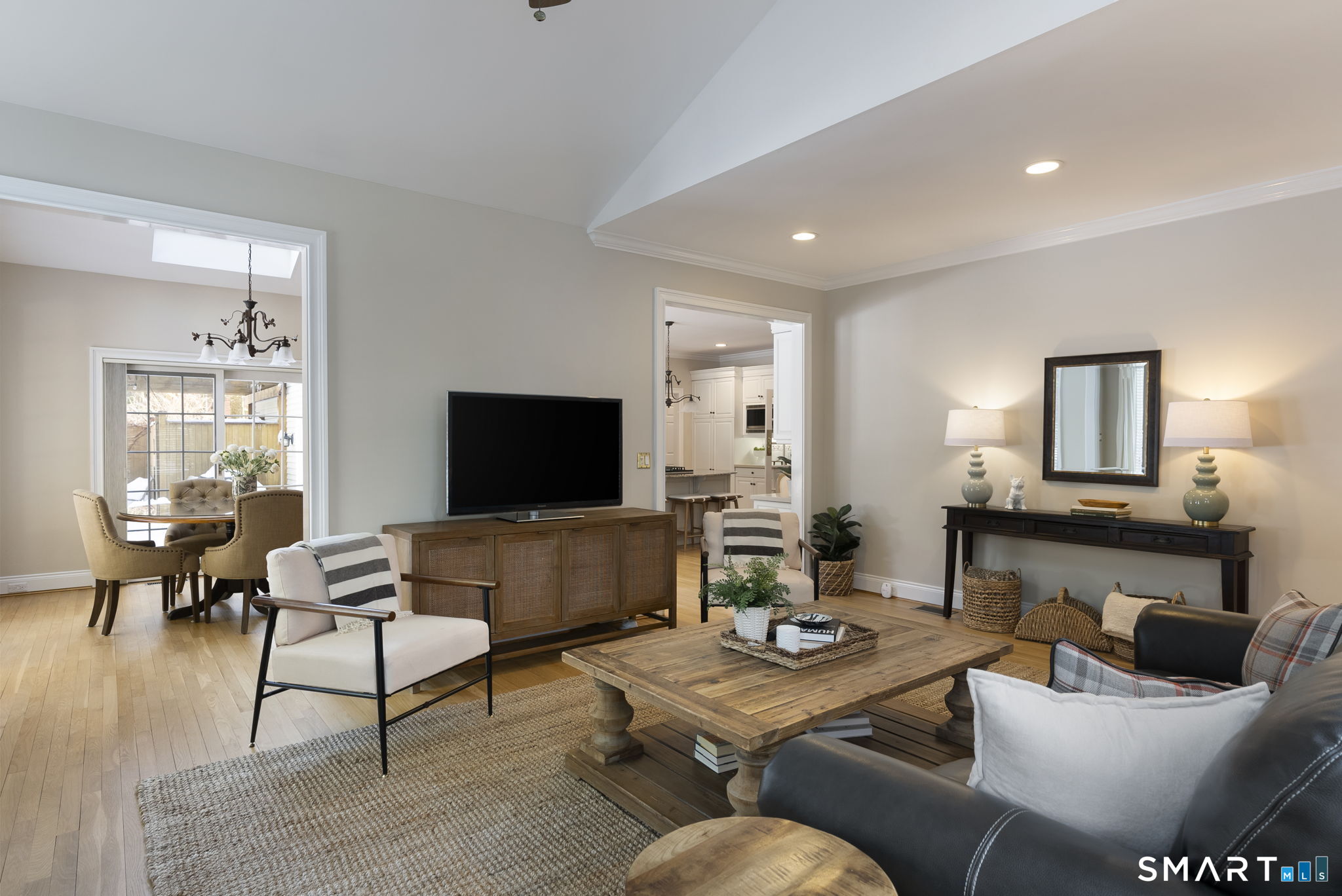 10 Hinchley Wood