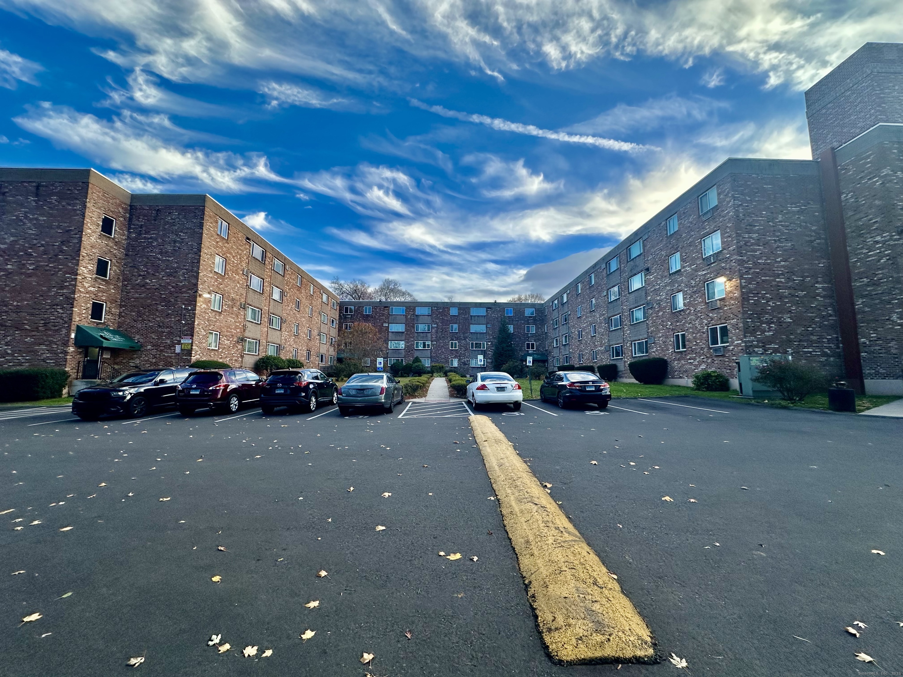 111 Sherbrooke Avenue 90