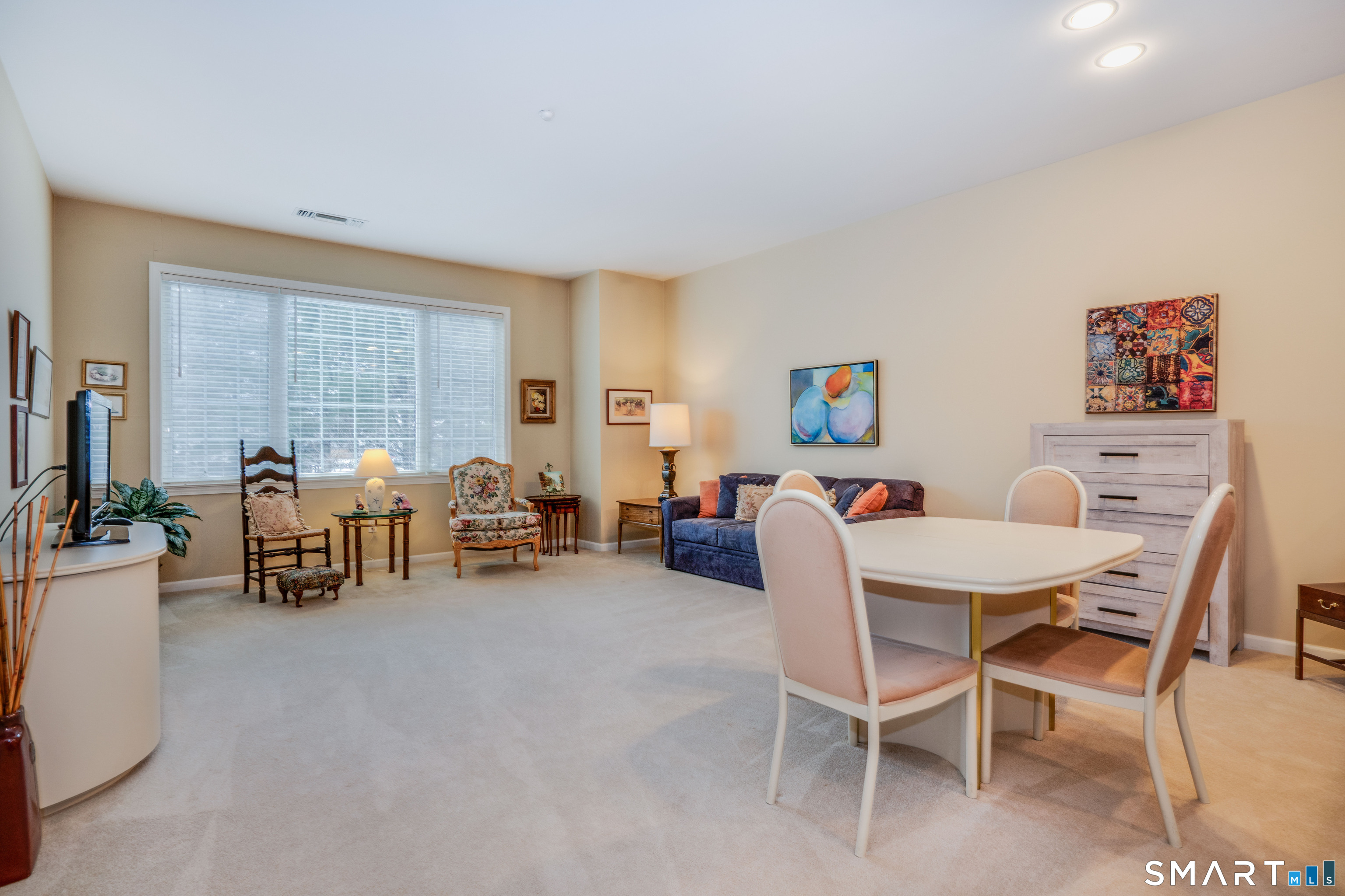 1 King Philip Drive 209