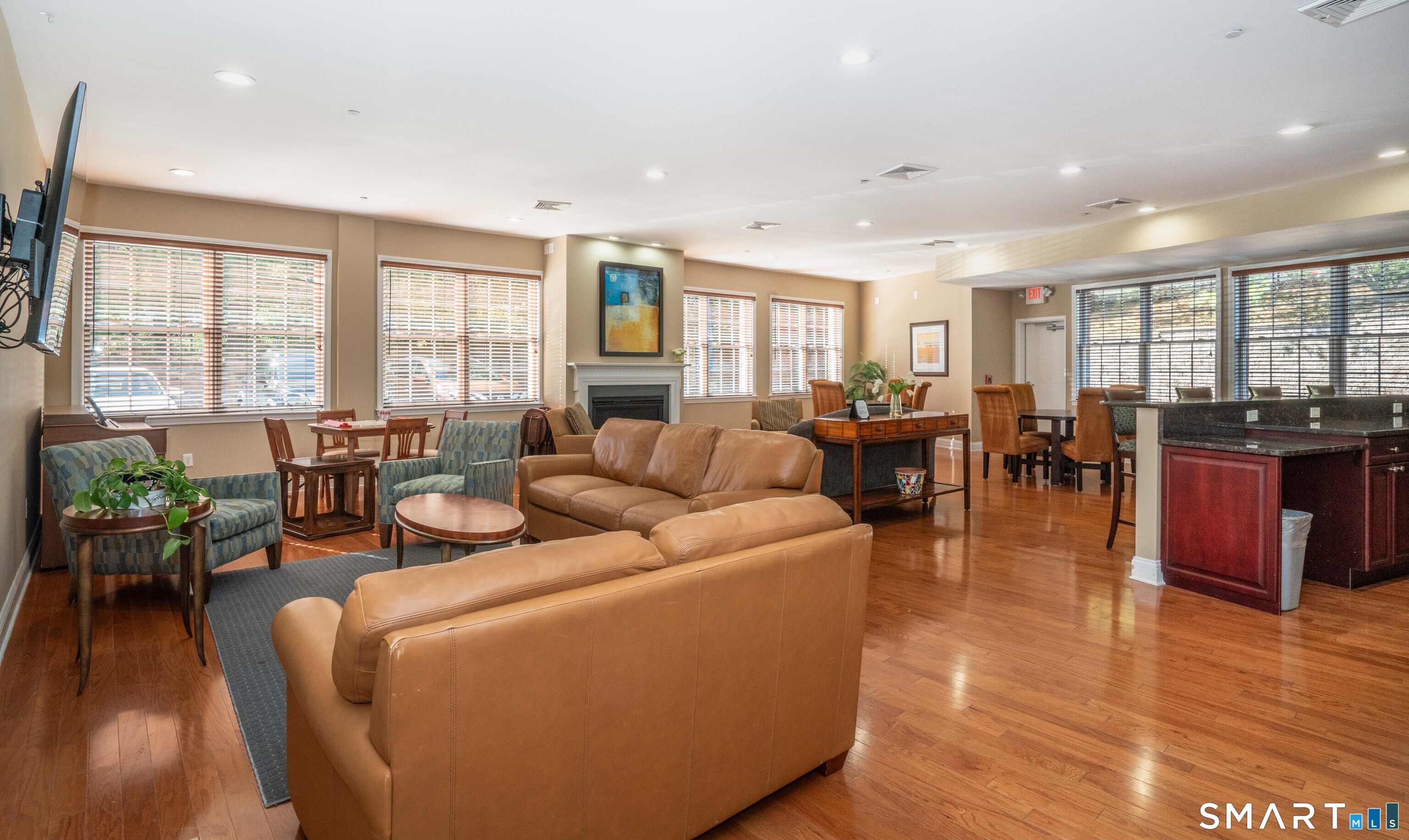 1 King Philip Drive 209