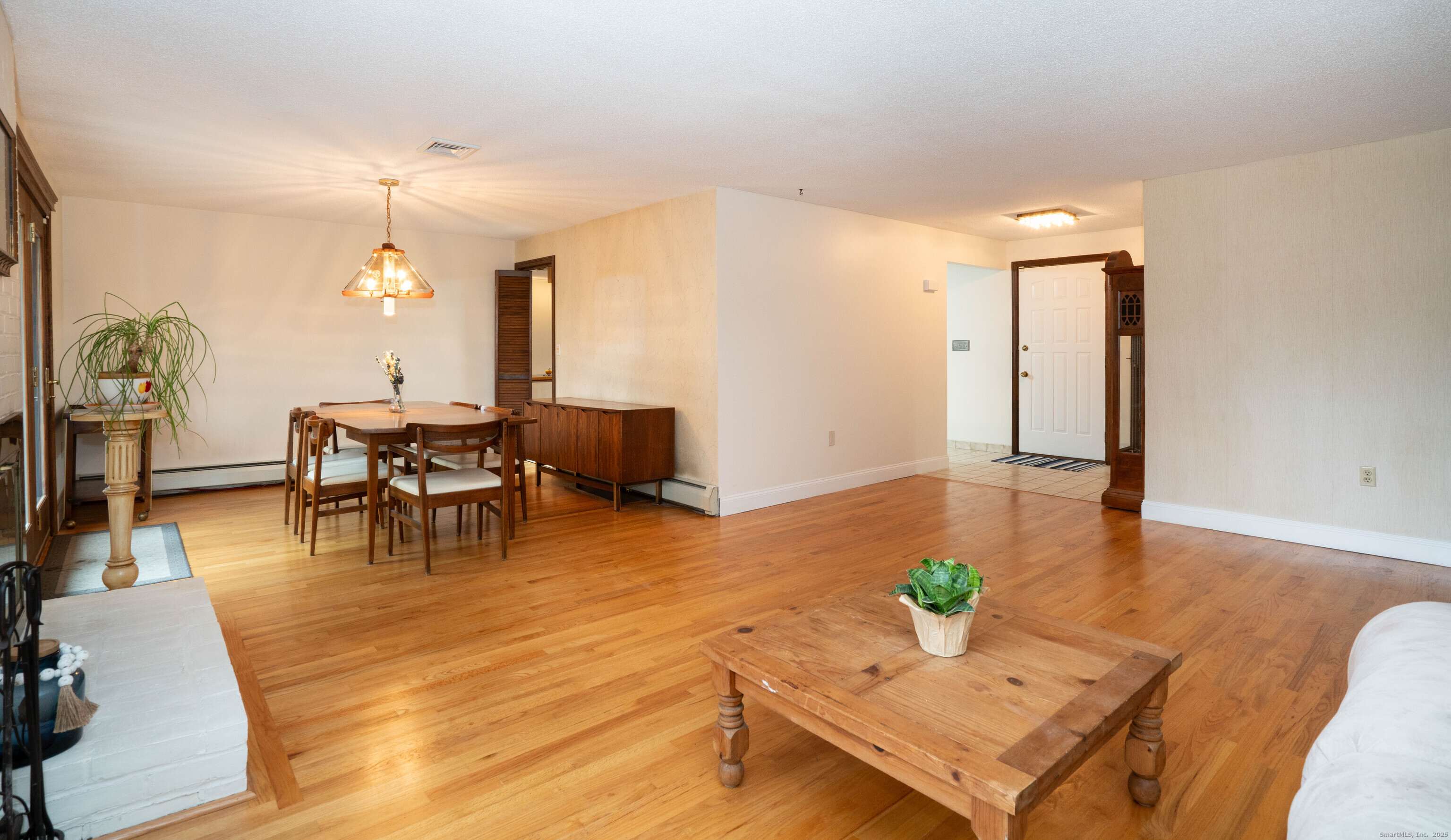 148 King Philip Drive