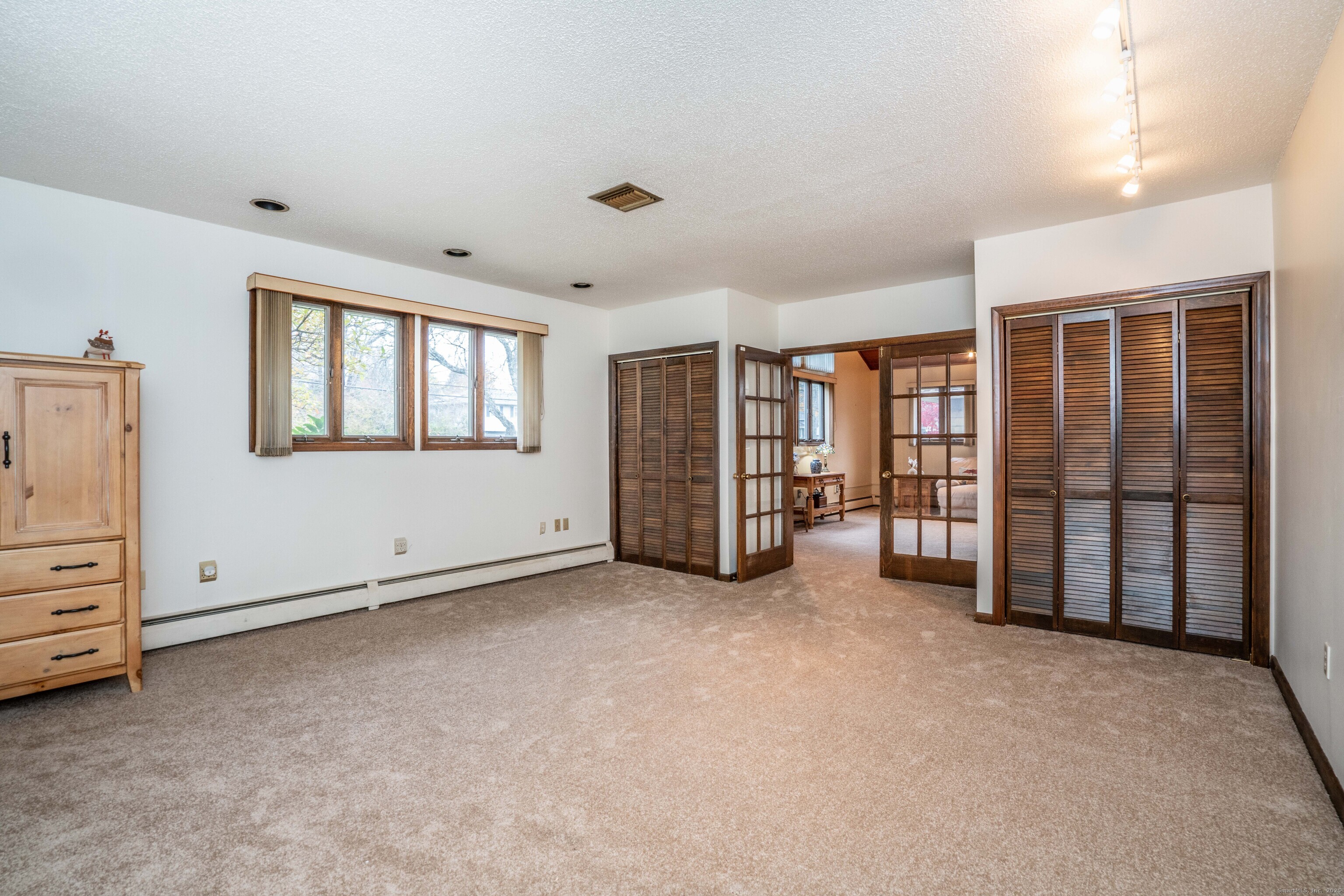 148 King Philip Drive