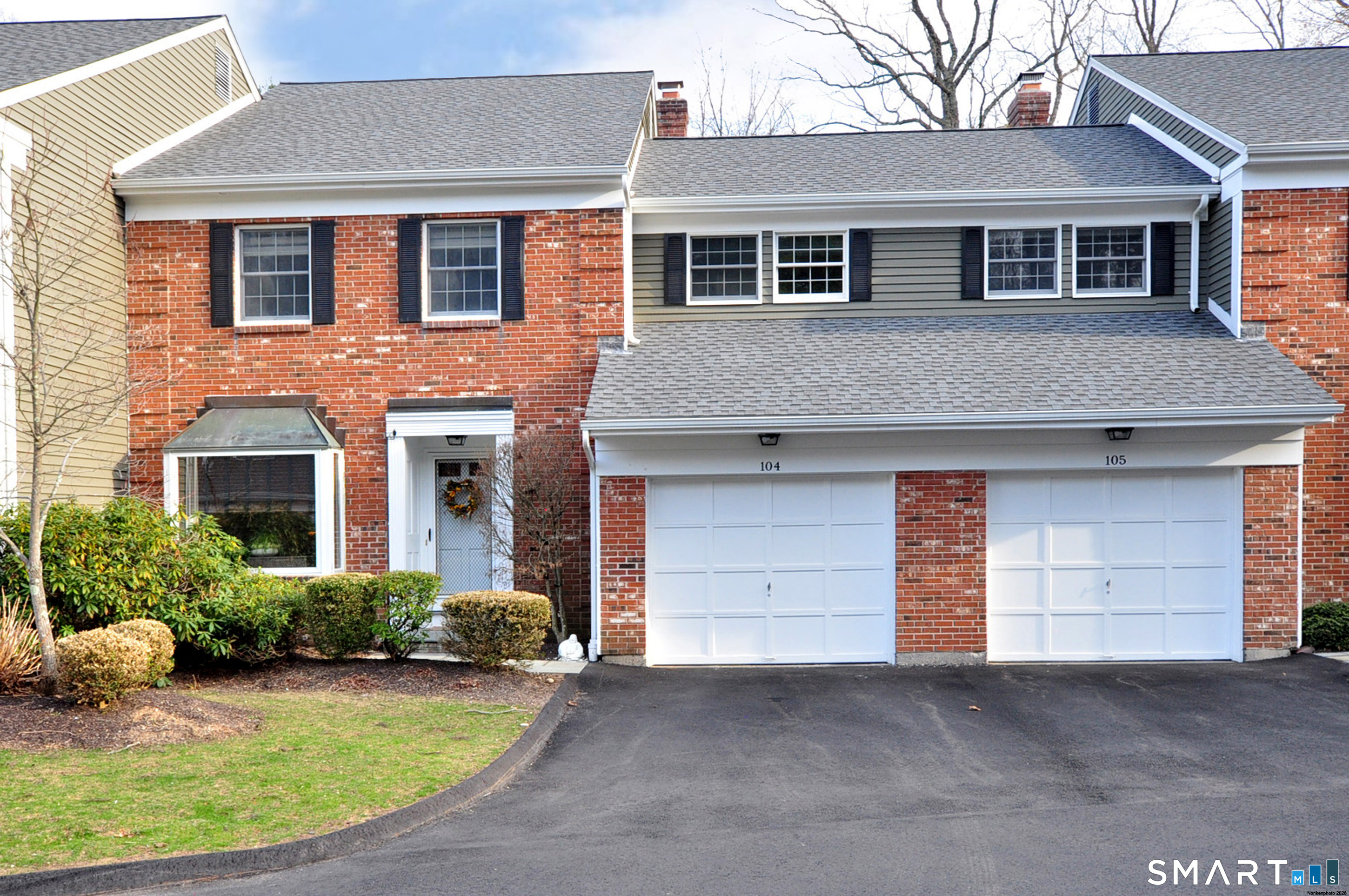 104 Tunxis Village