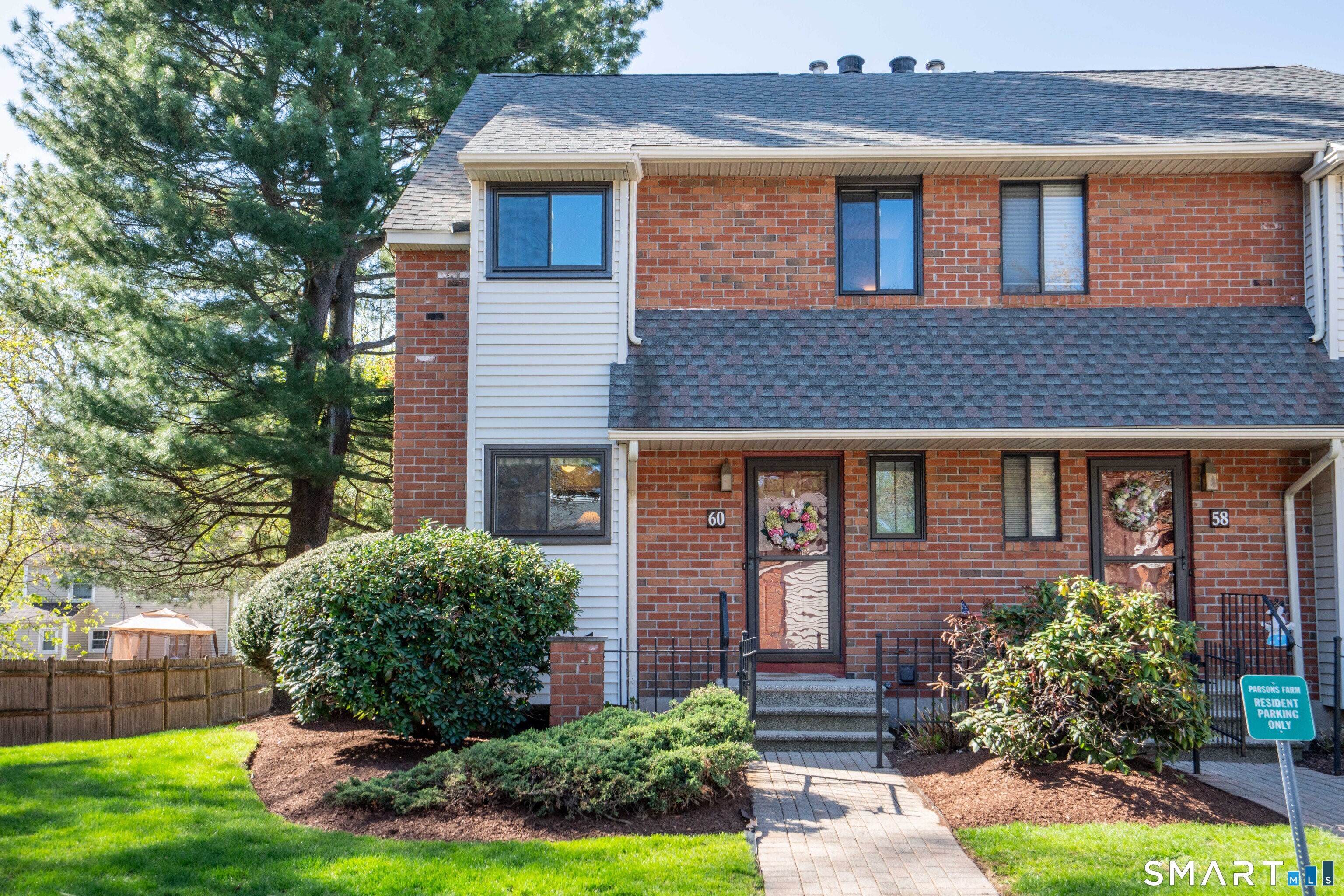 60 Danforth Lane 60