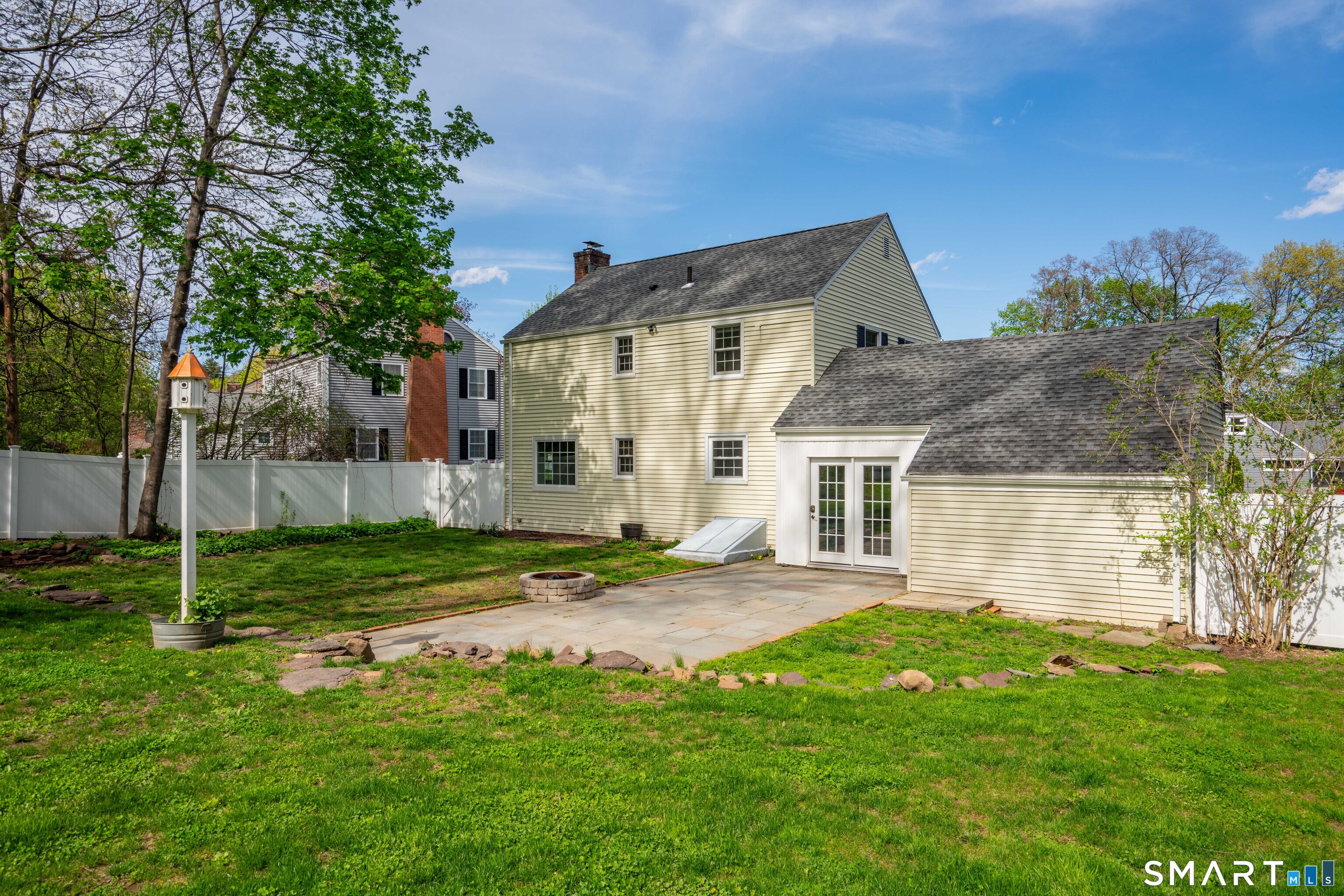 25 Meadow Farms Road