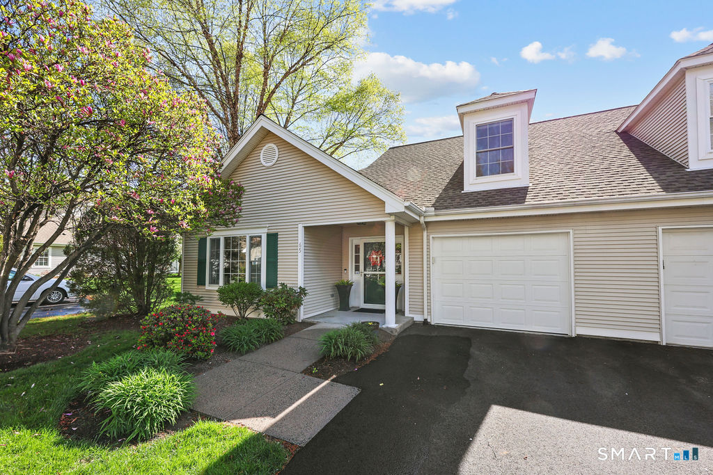 65 Henley Way 65