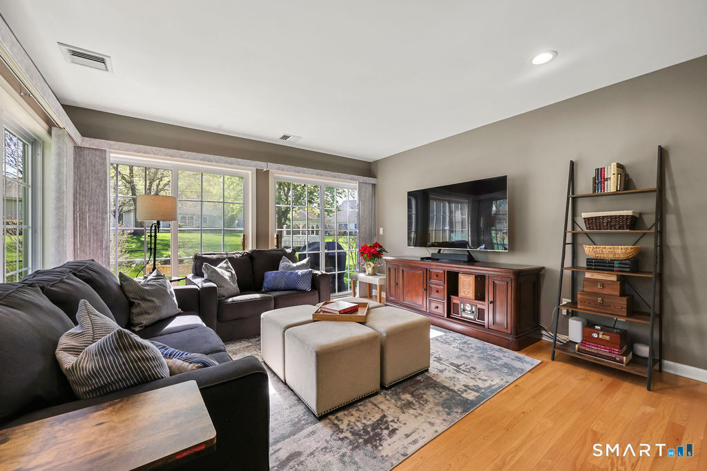 65 Henley Way 65