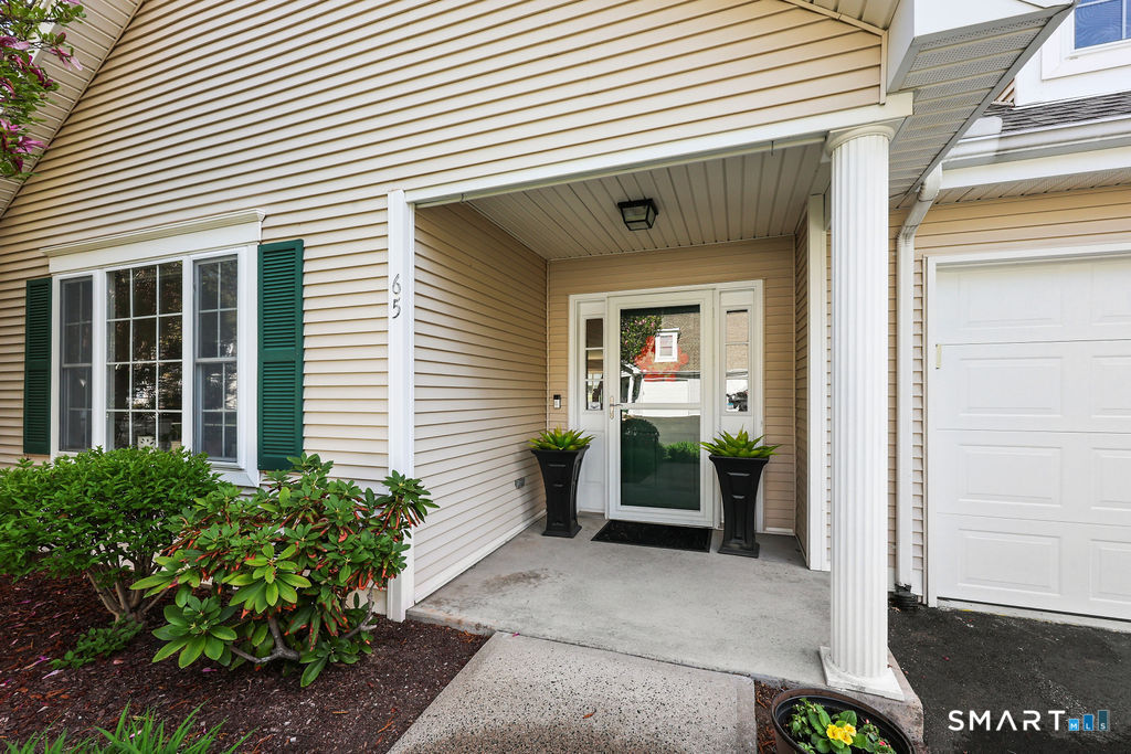 65 Henley Way 65