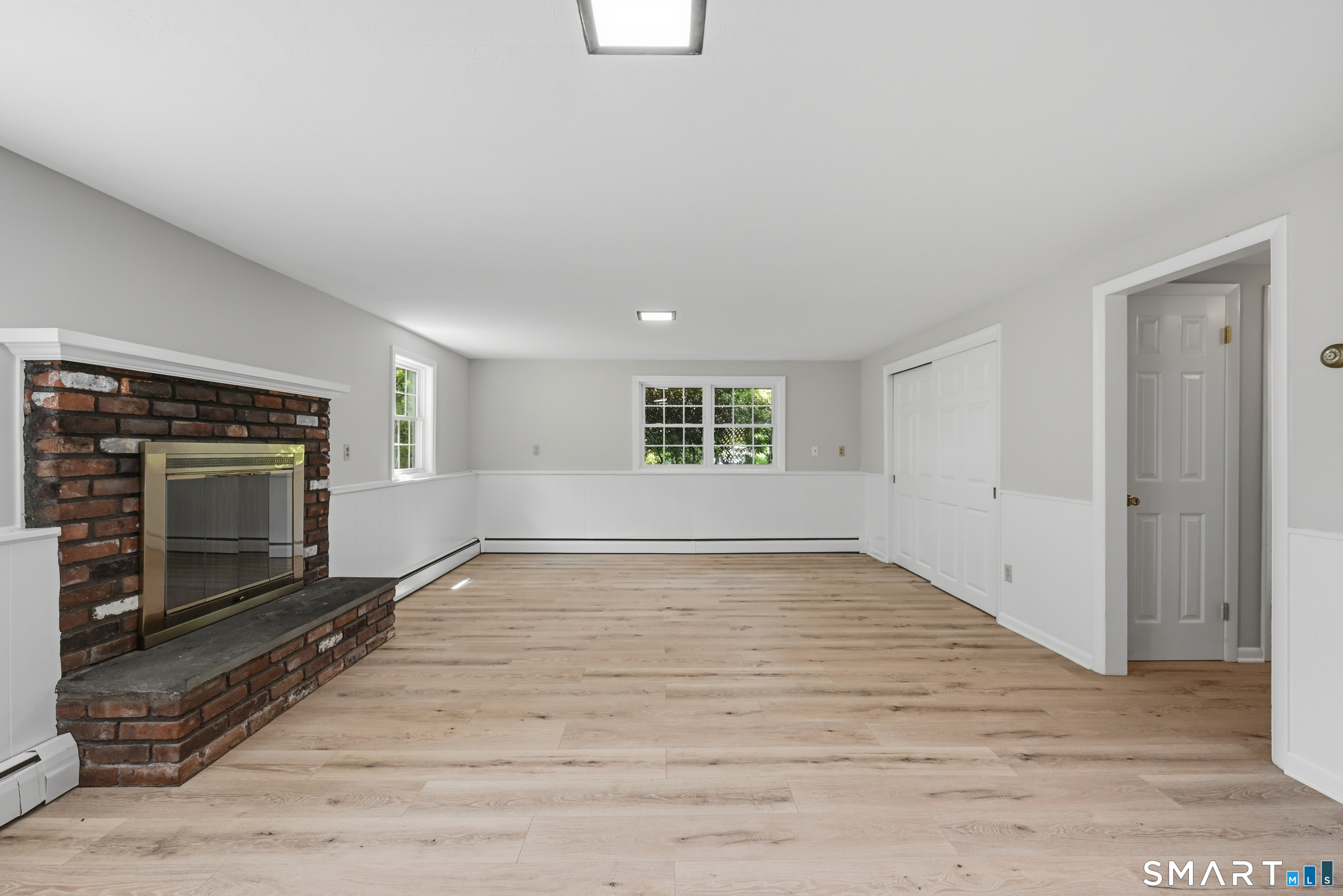 9 Crestwood Drive