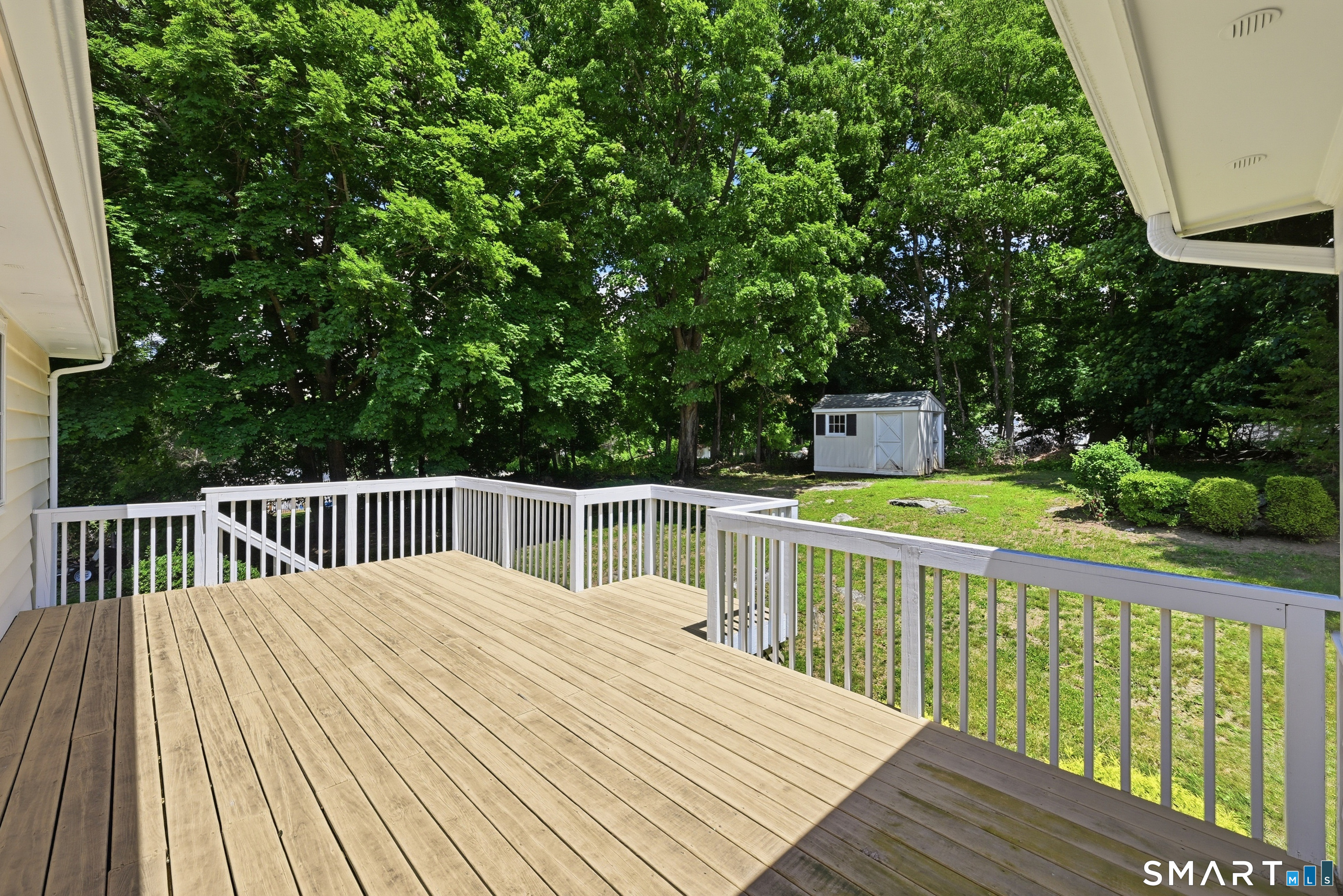 9 Crestwood Drive