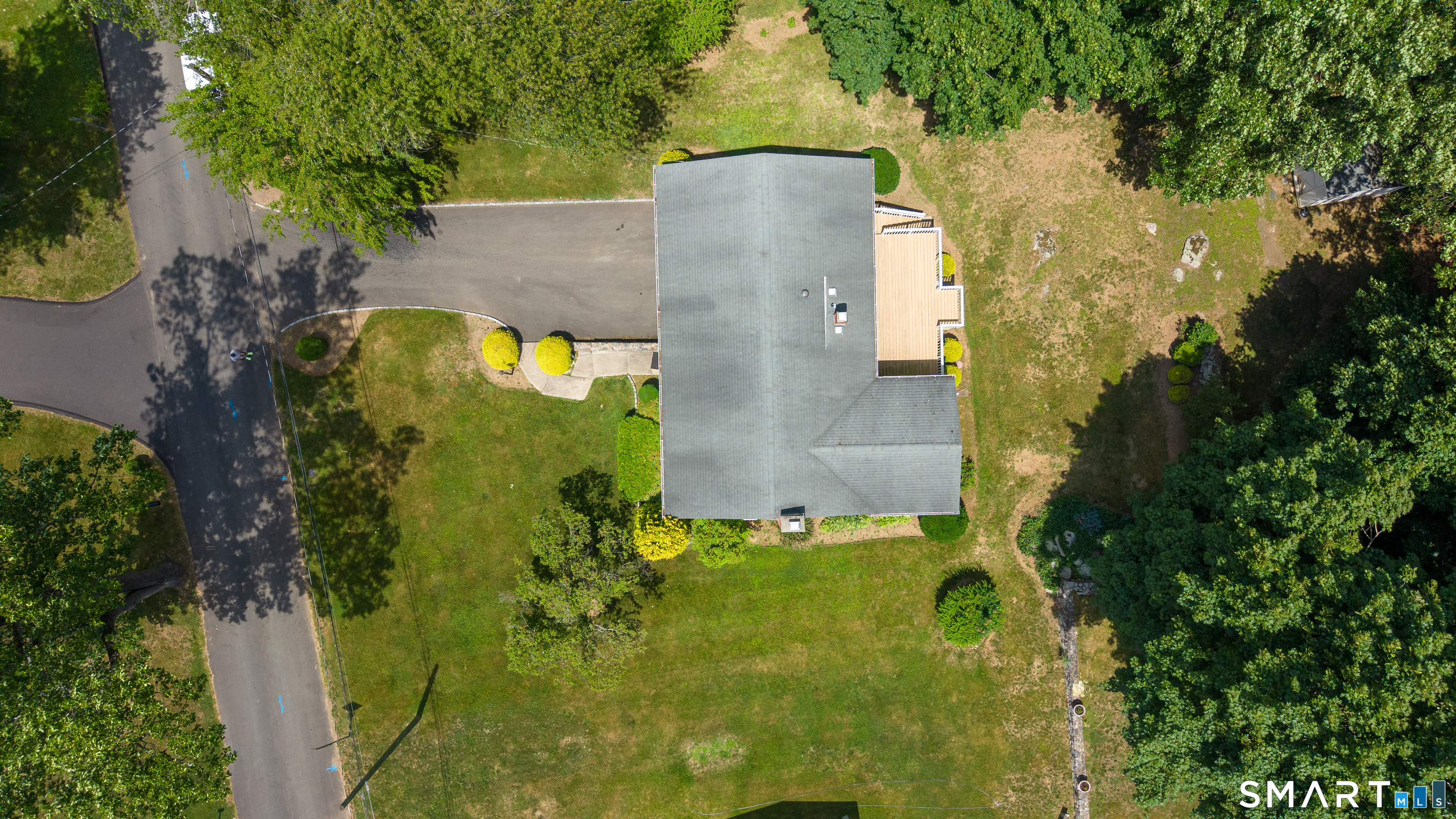 9 Crestwood Drive