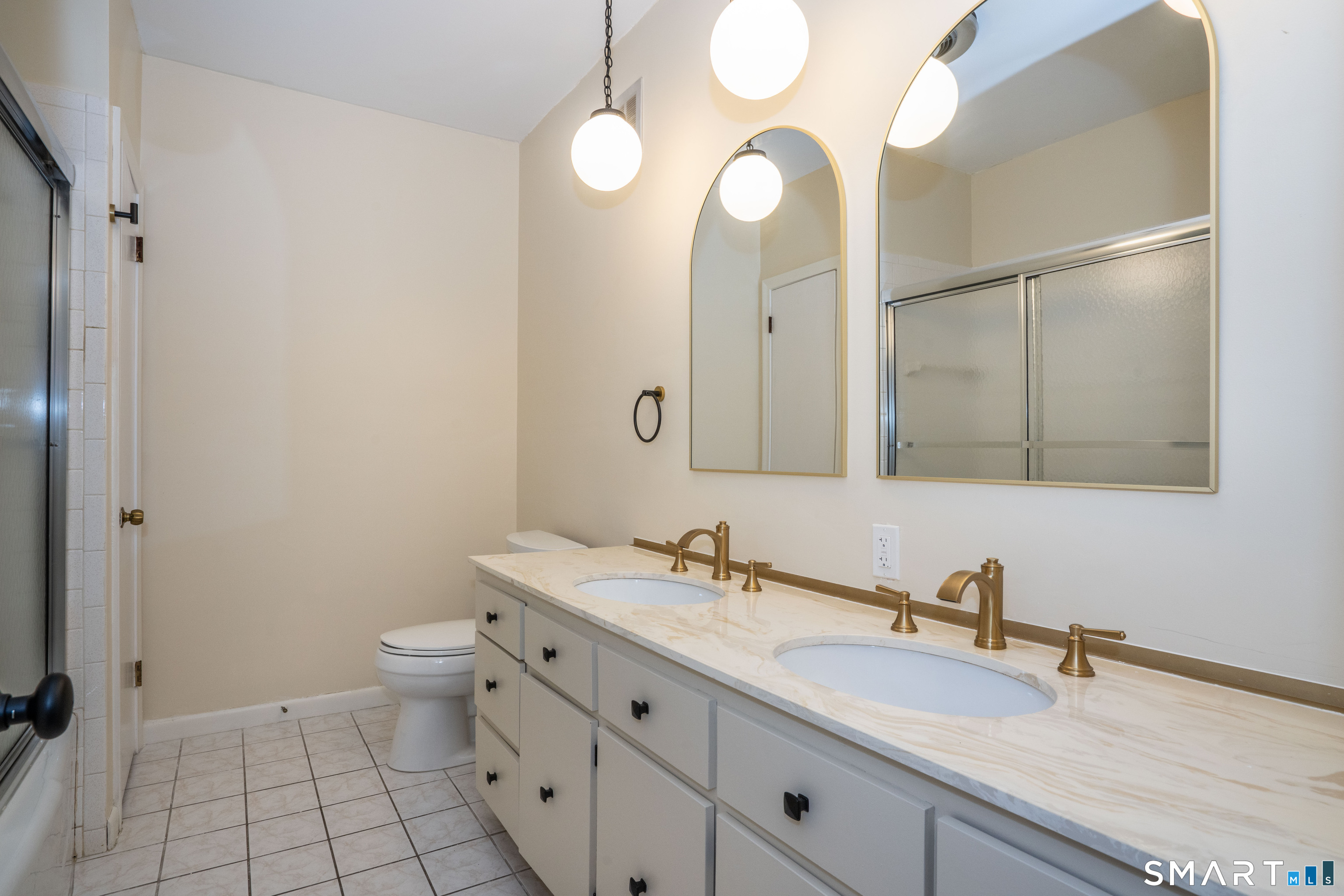 779 Prospect Avenue 14