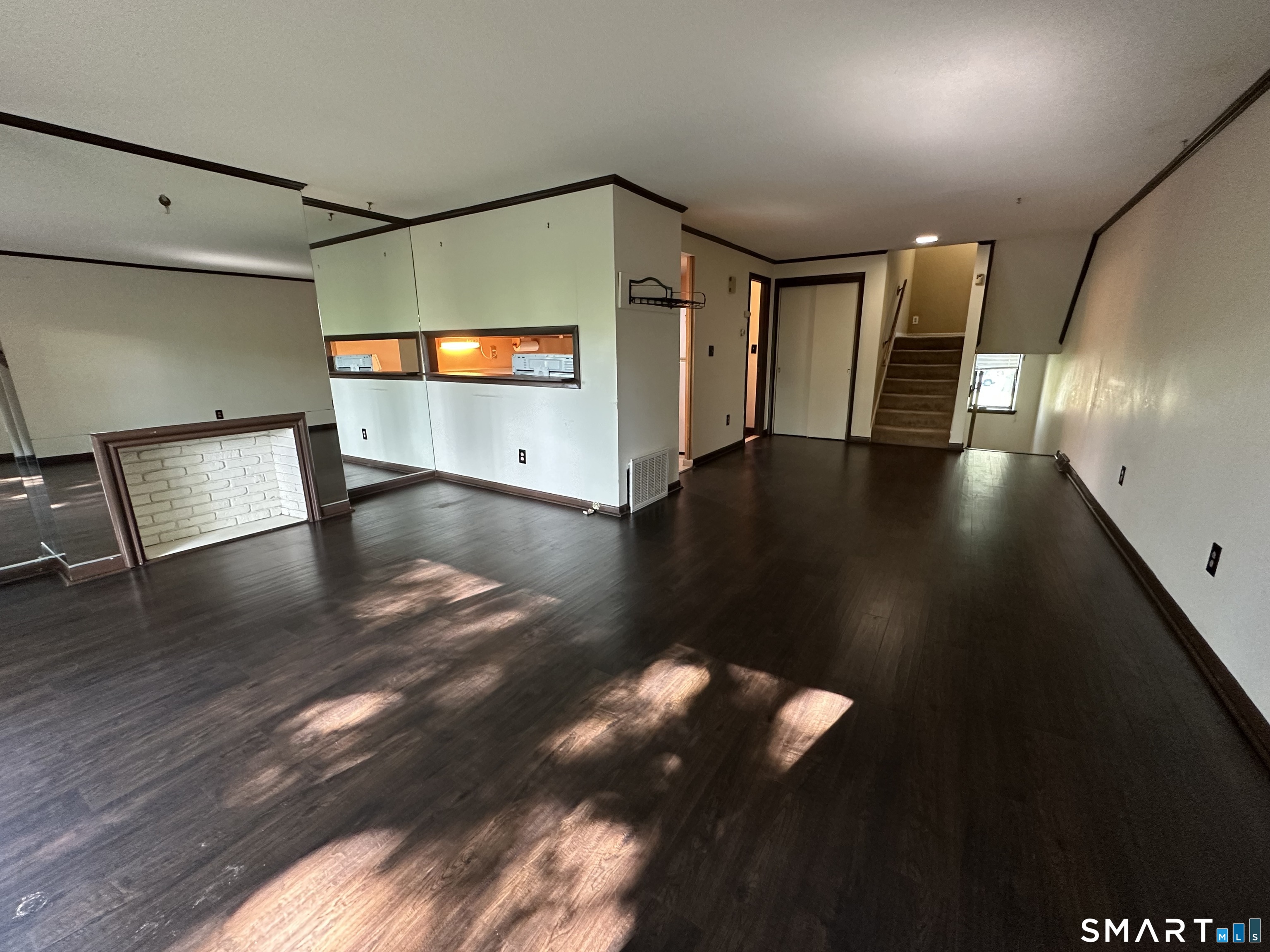 189 Spring Street Unit: 189
