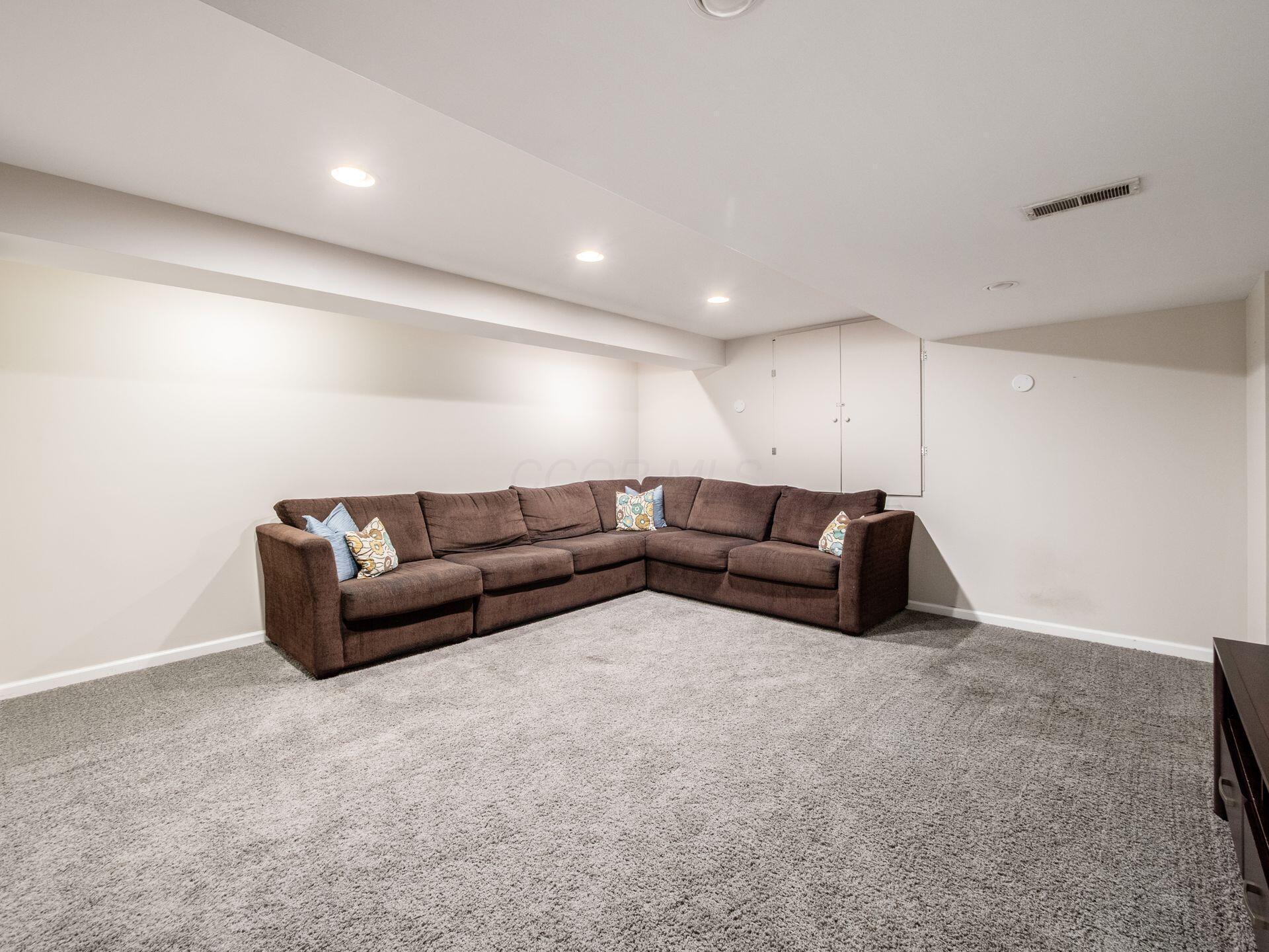 1328 Royal Oak Drive