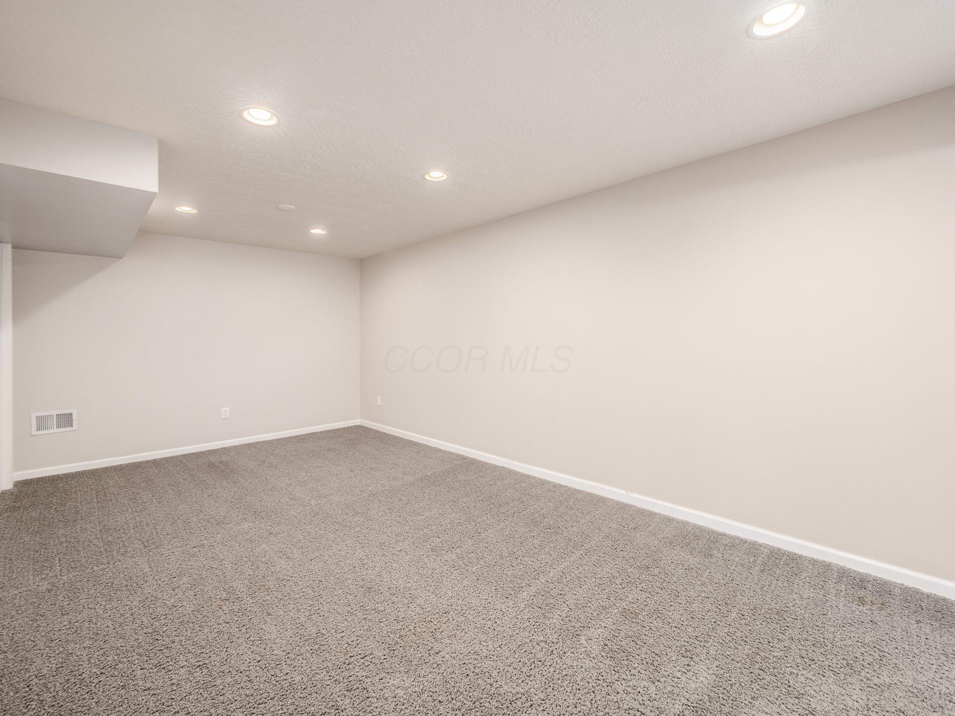 1328 Royal Oak Drive