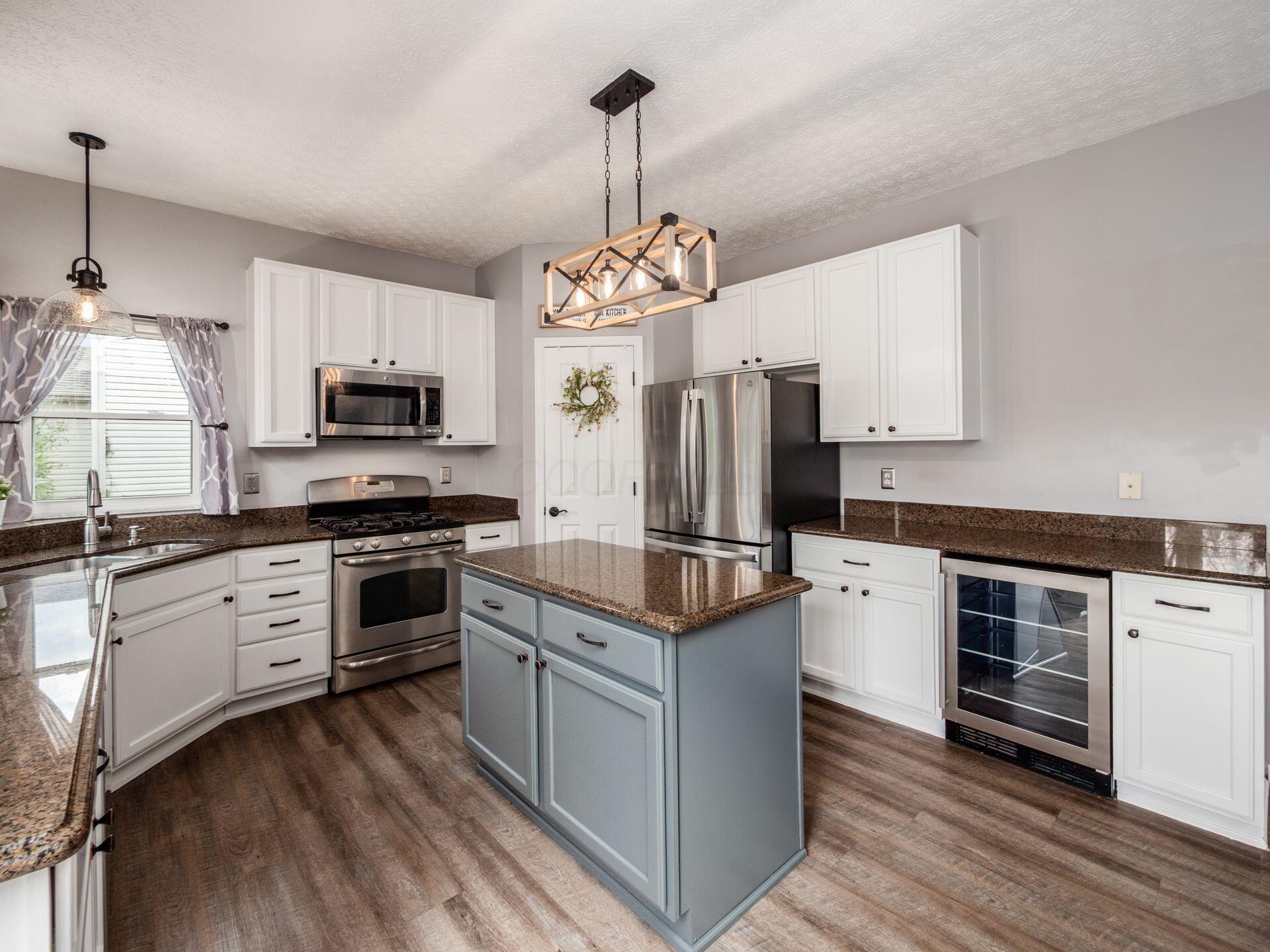 1328 Royal Oak Drive