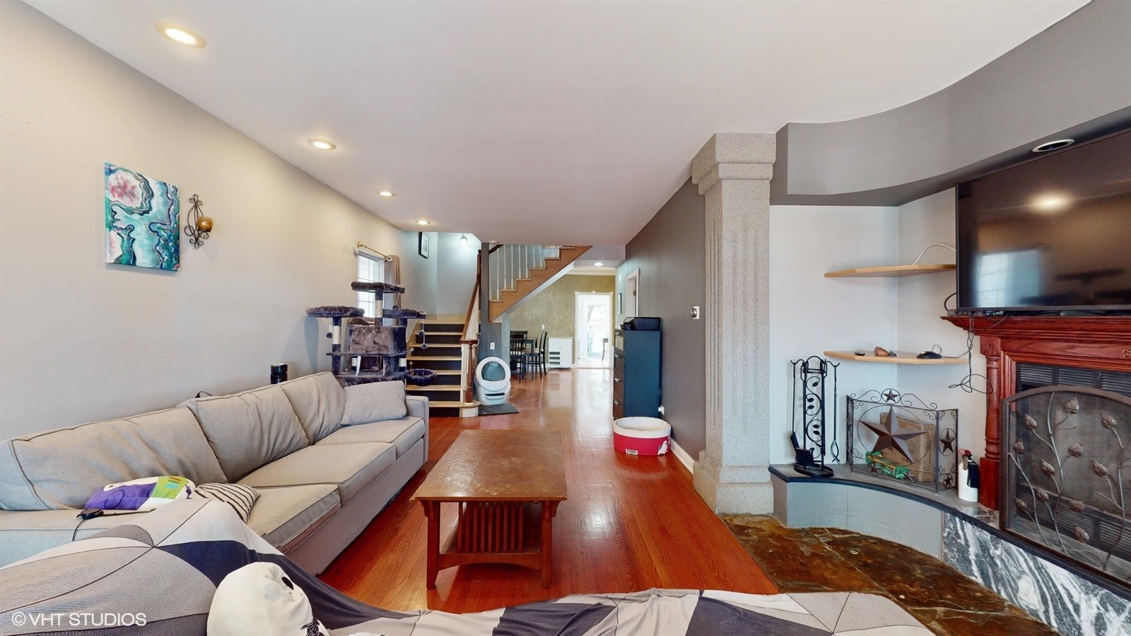 2504 N 73rd Avenue