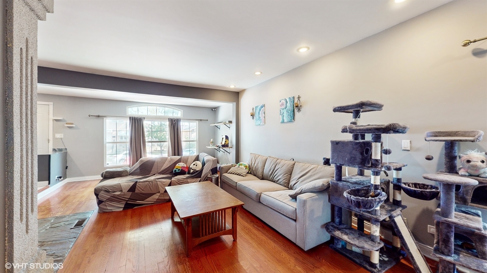2504 N 73rd Avenue