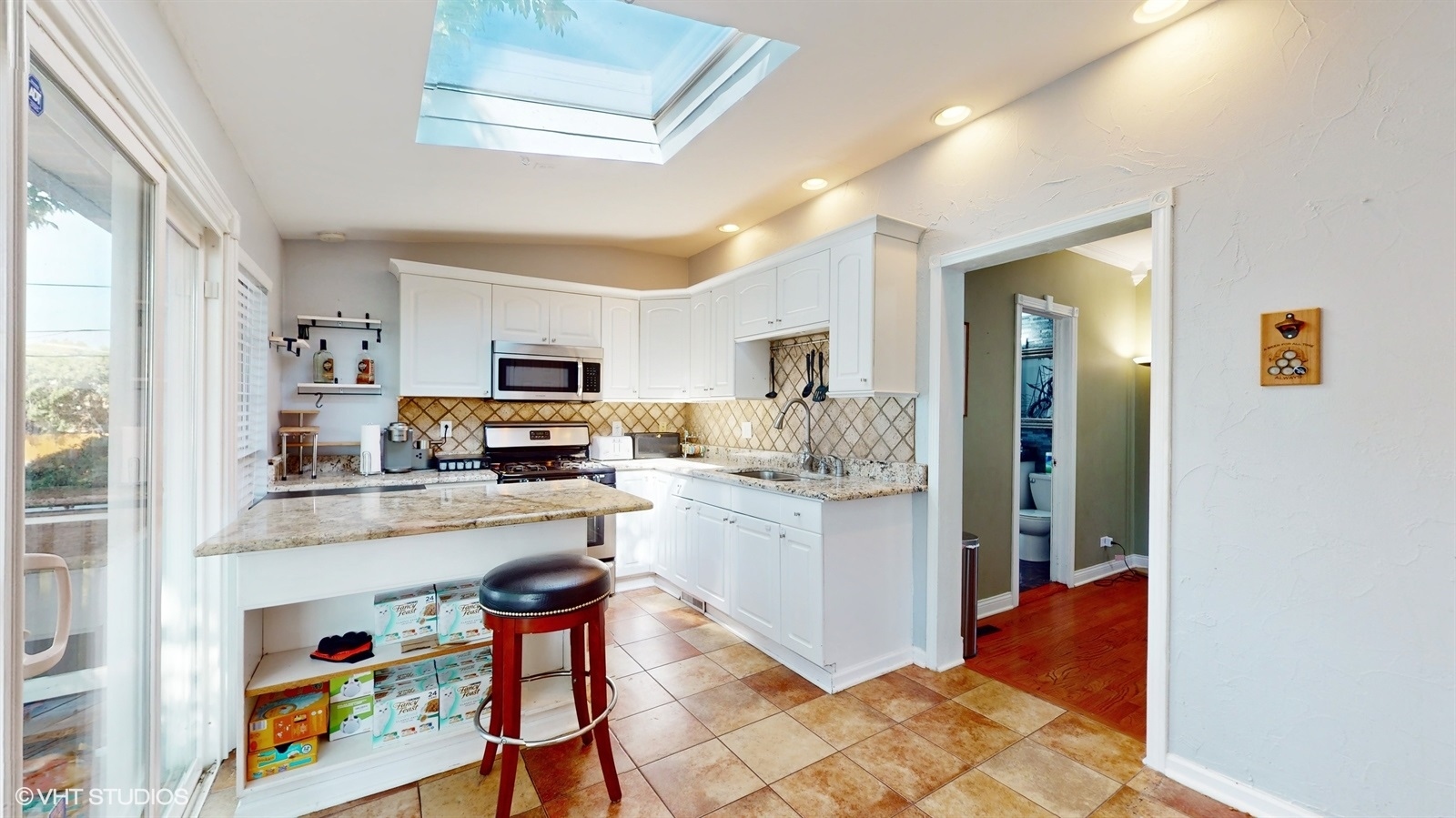 2504 N 73rd Avenue