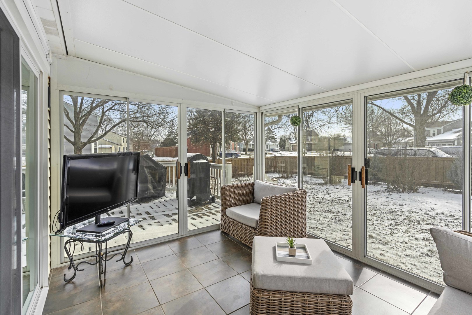 2645 Prairieview Lane
