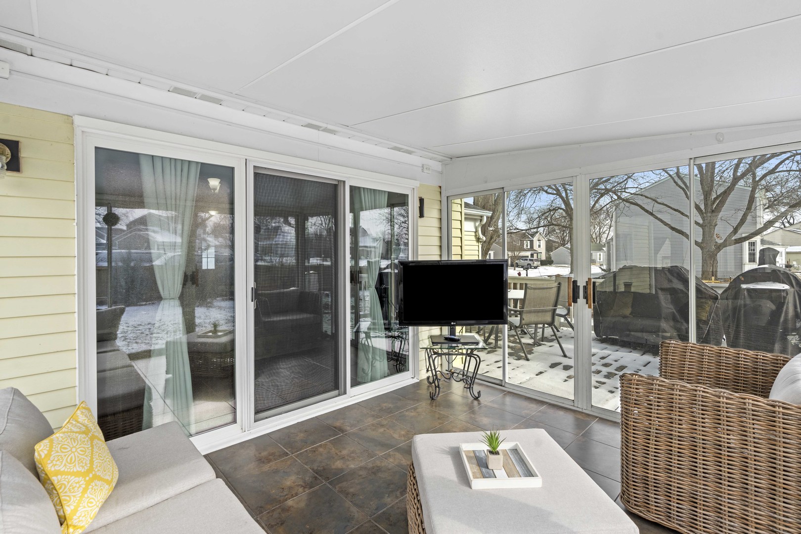 2645 Prairieview Lane
