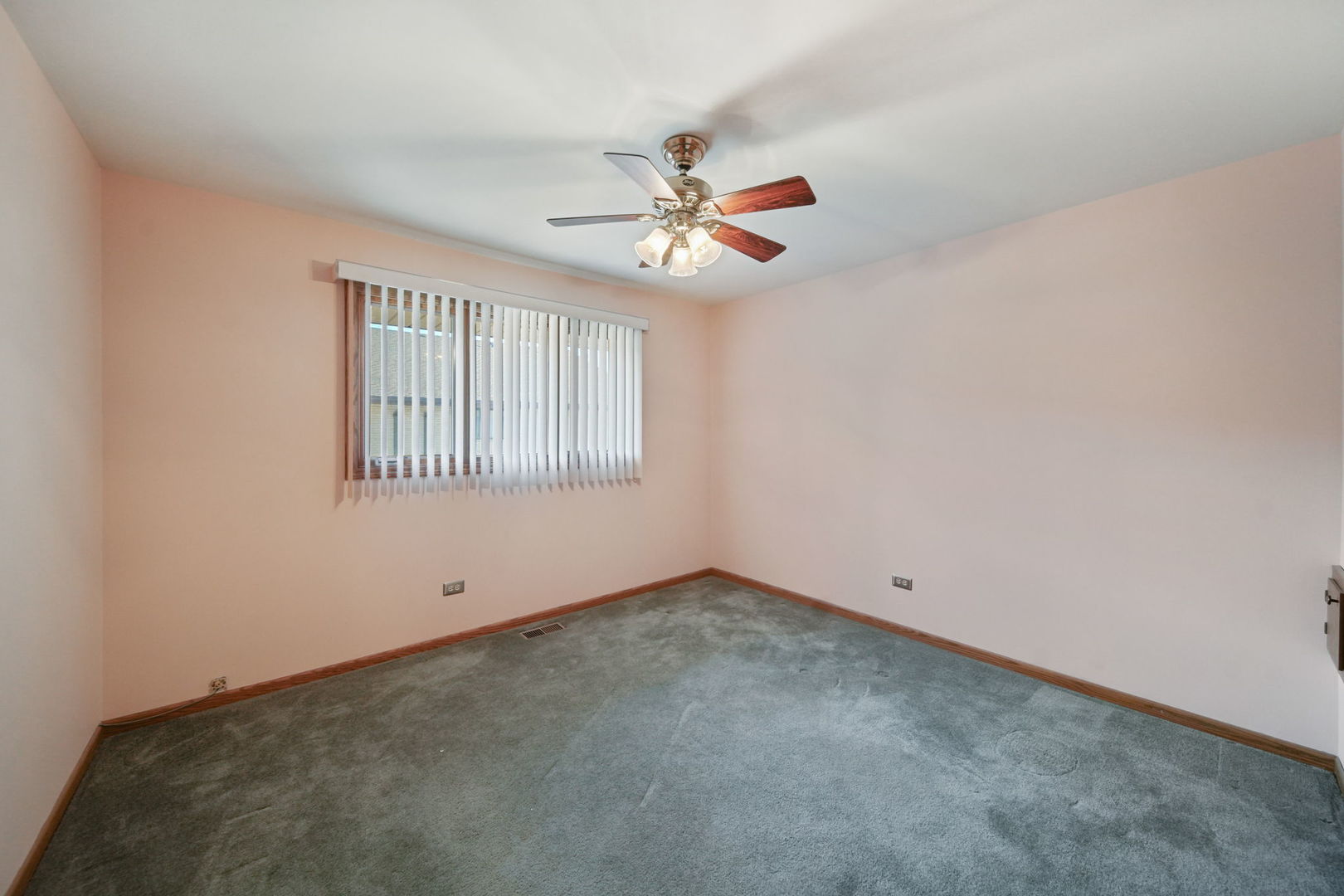 16064 Pine Drive Unit: 16064