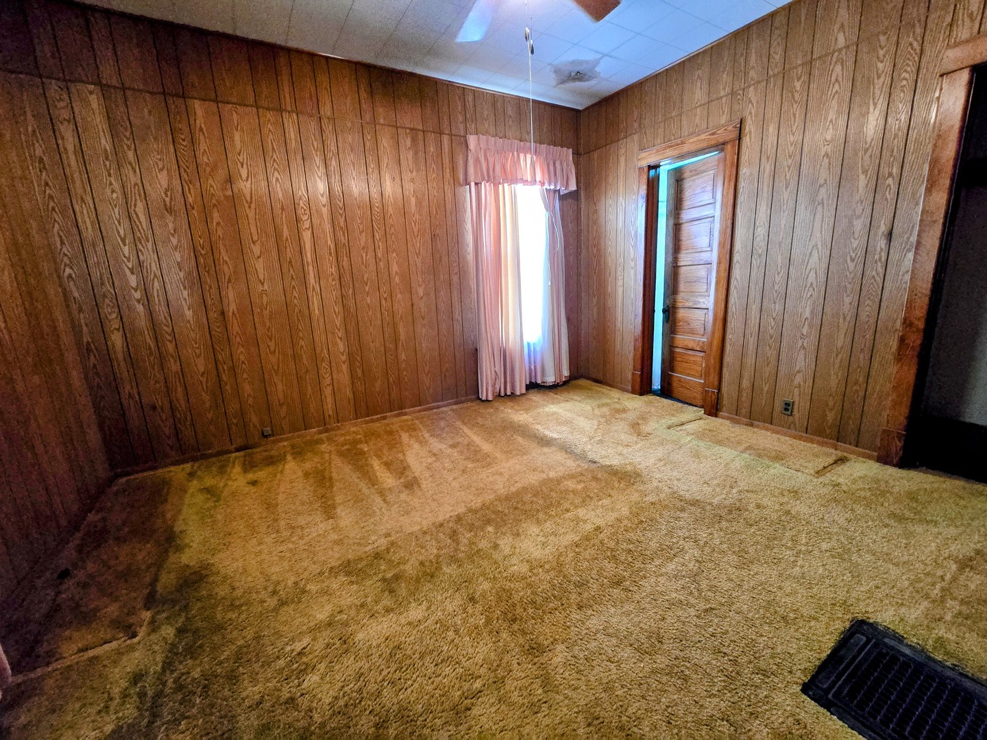 307 W Curtis Street