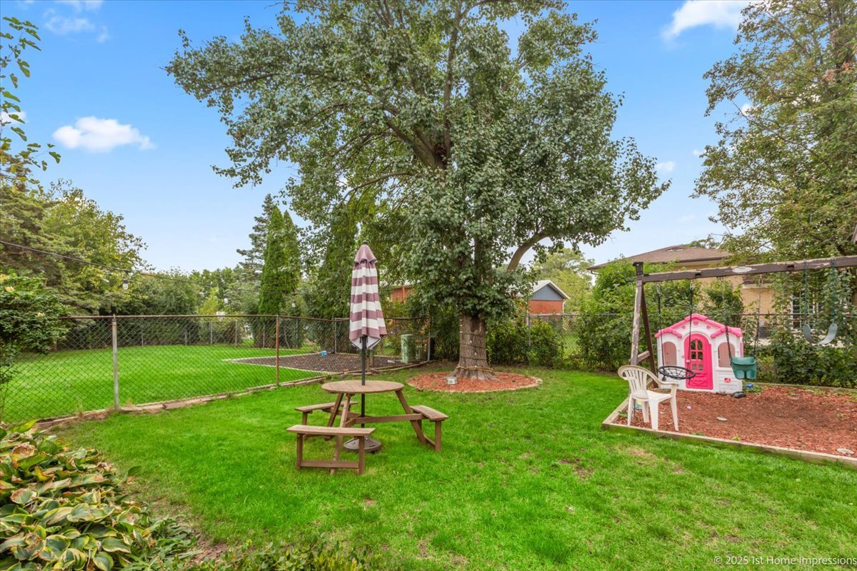 15309 Walnut Road