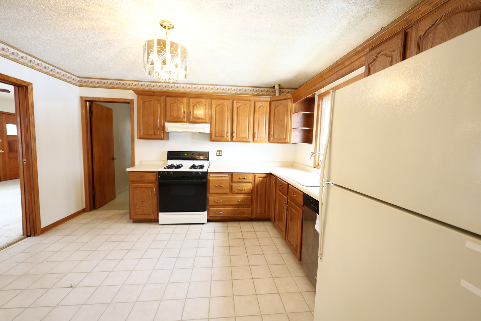 6837 W 113TH Street