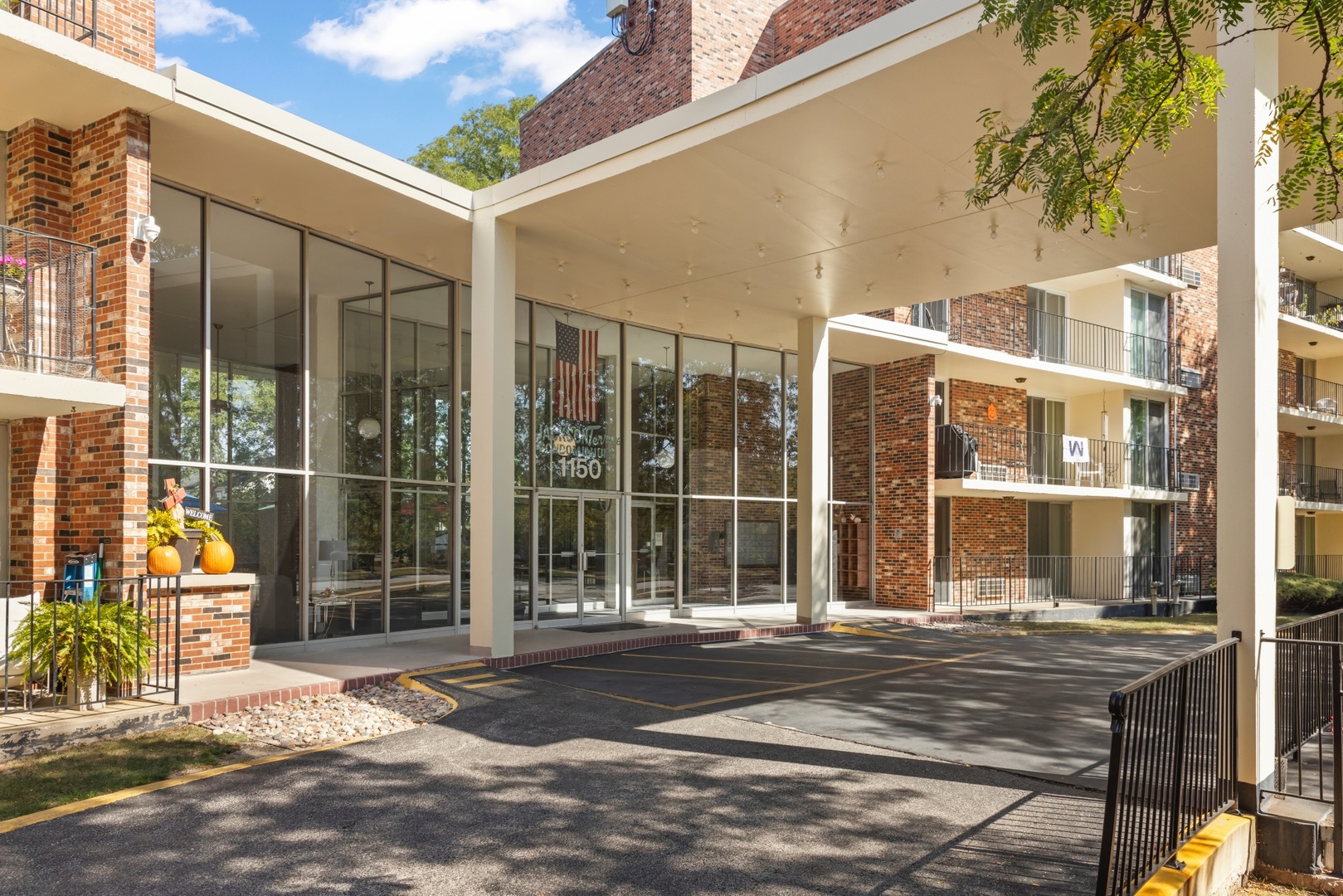 1150 E Jackson Street Unit: 1A