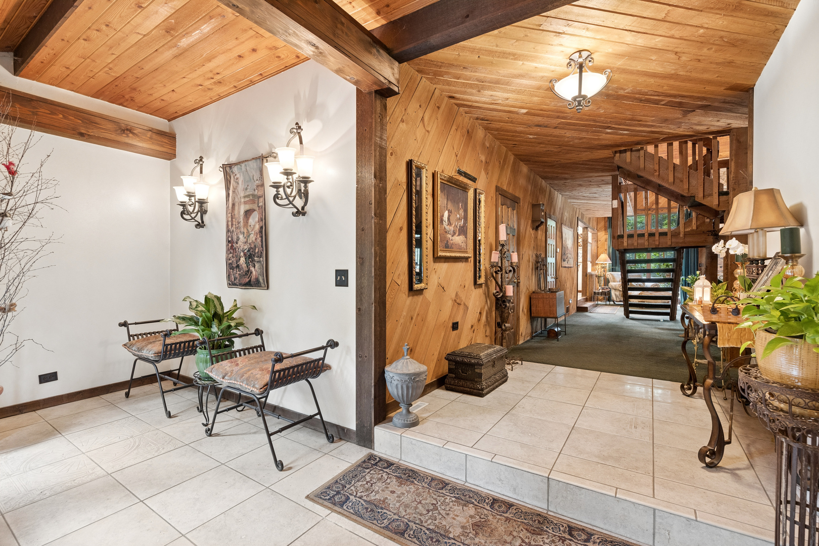 1214 Lantern Lane