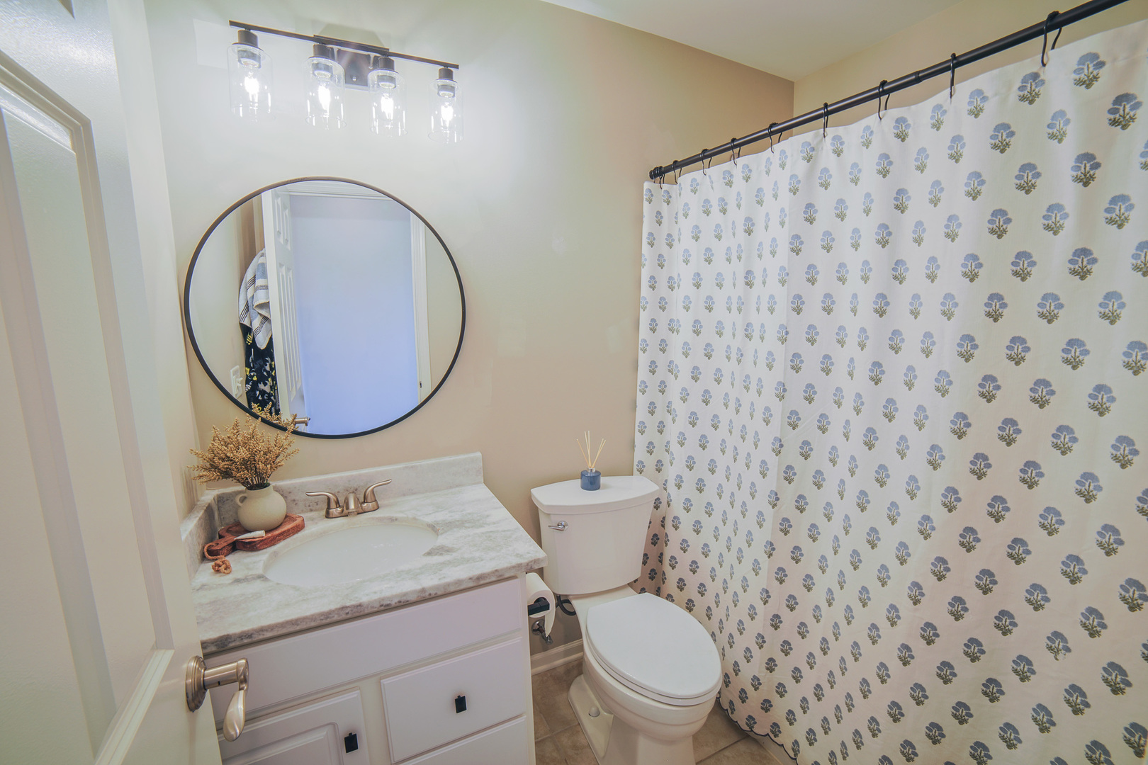 16847 Ivy Lane Unit: 16847