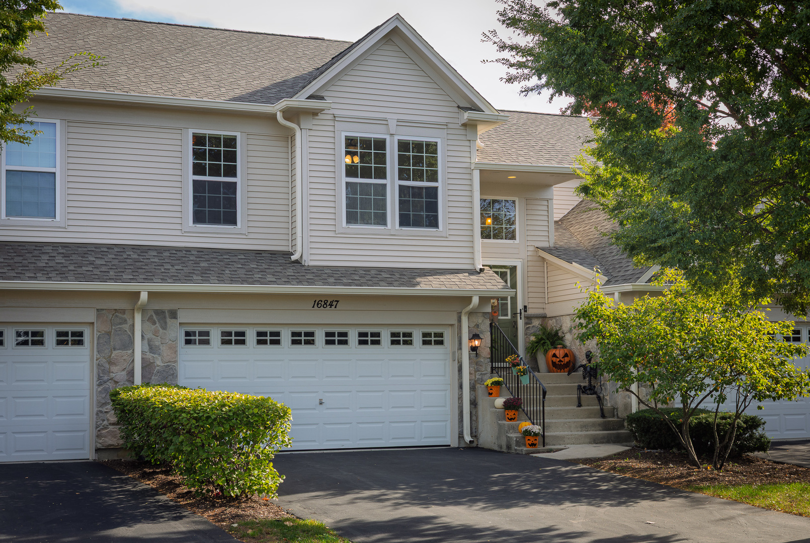 16847 Ivy Lane Unit: 16847