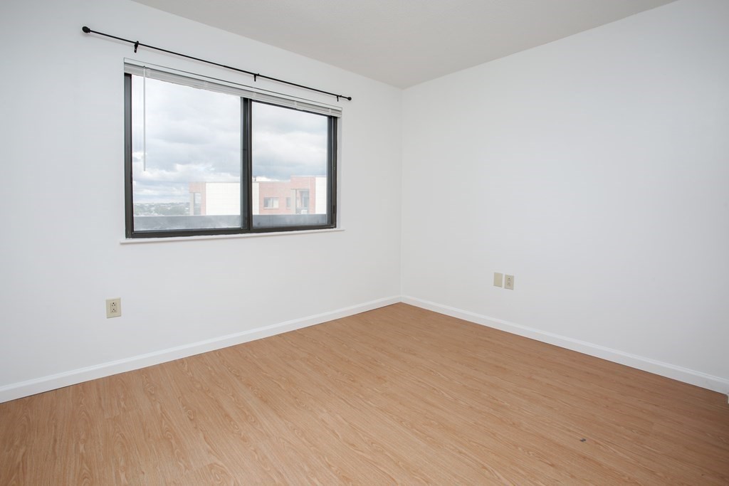 90 Quincy Shore Dr Unit: 812