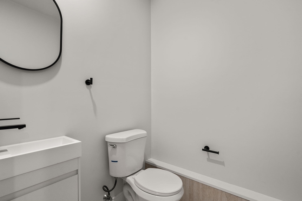 199-201 Copeland St. # 3