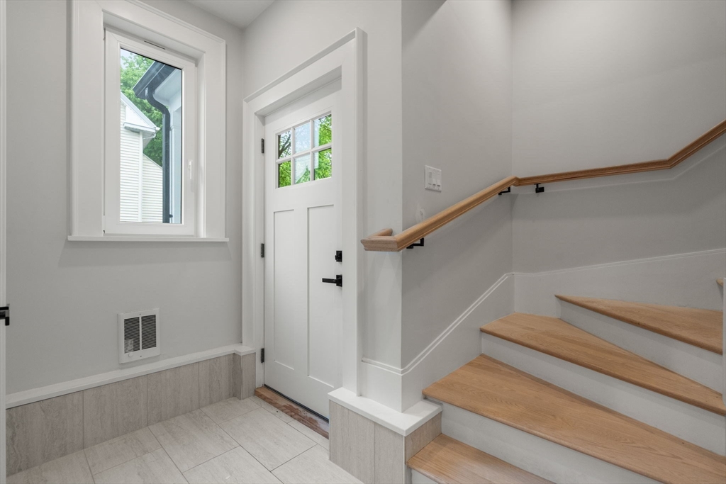 199-201 Copeland St. # 3