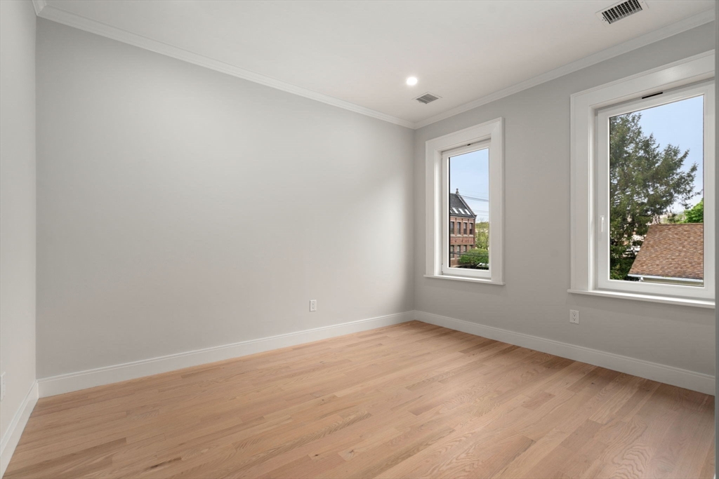 199-201 Copeland St. # 3