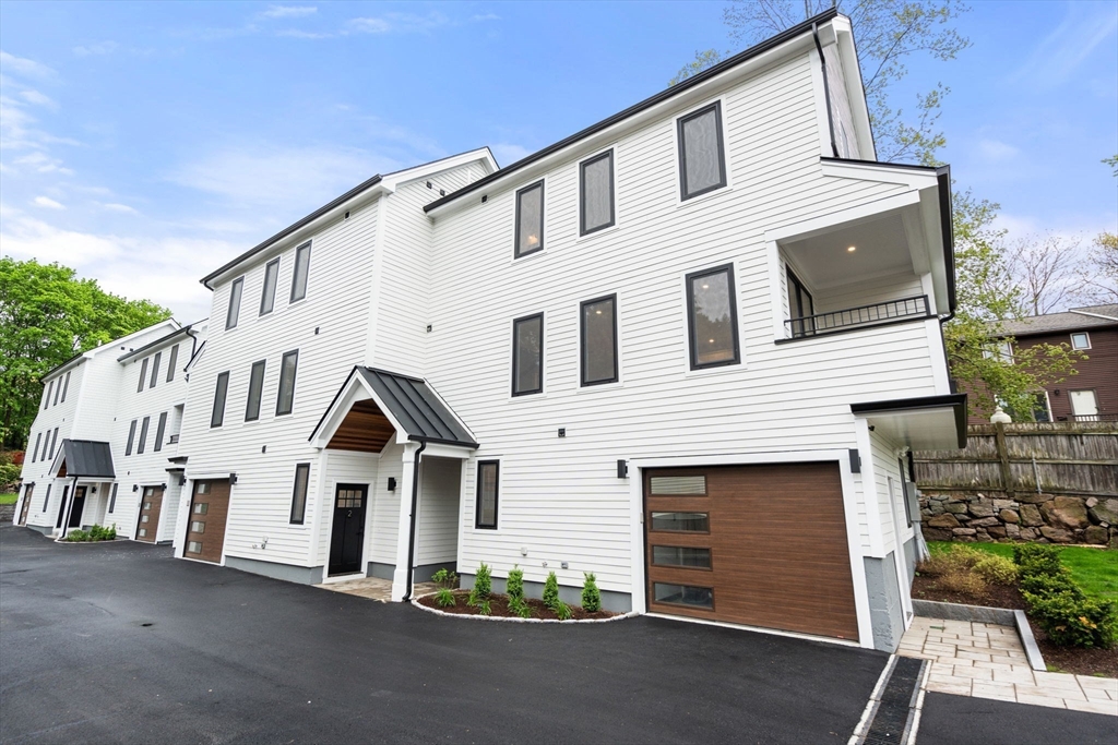 199-201 Copeland St. # 3