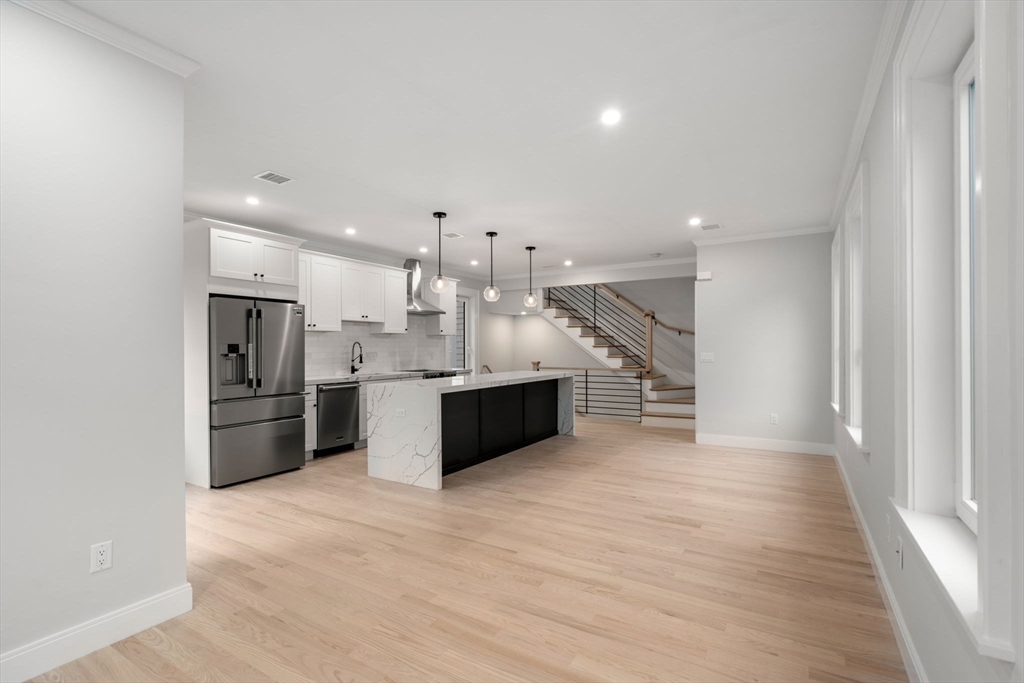 199-201 Copeland St. # 4