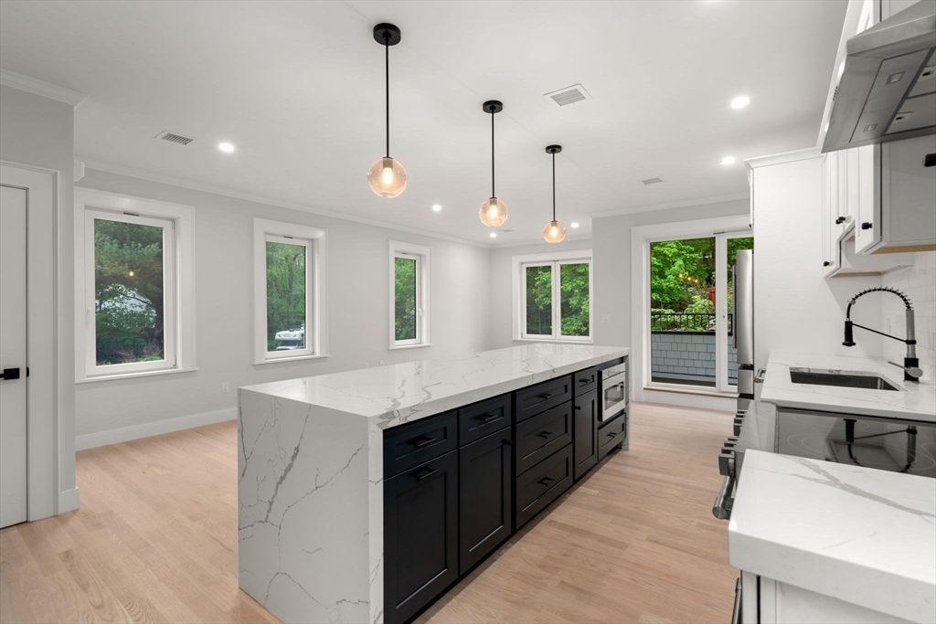 199-201 Copeland St. # 4