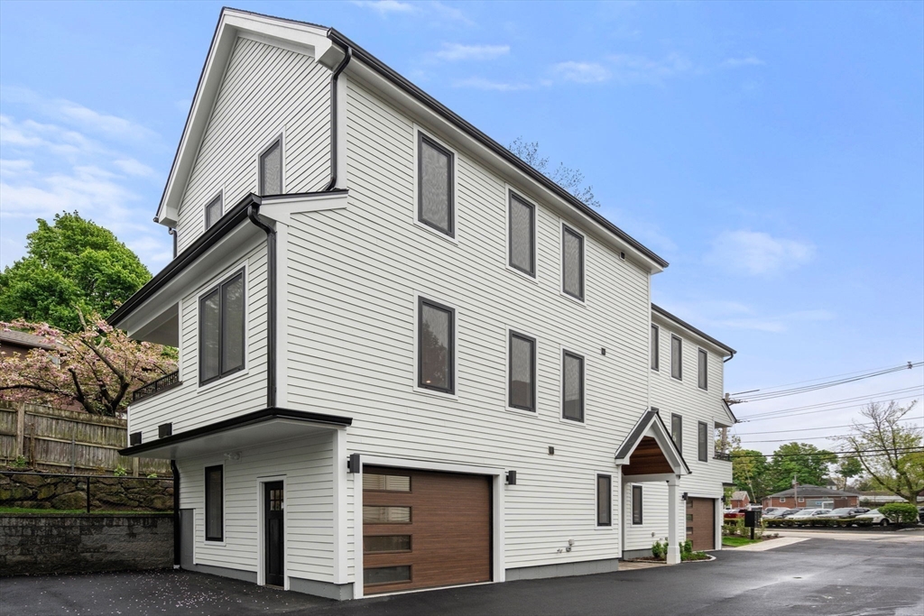 199-201 Copeland St. # 4