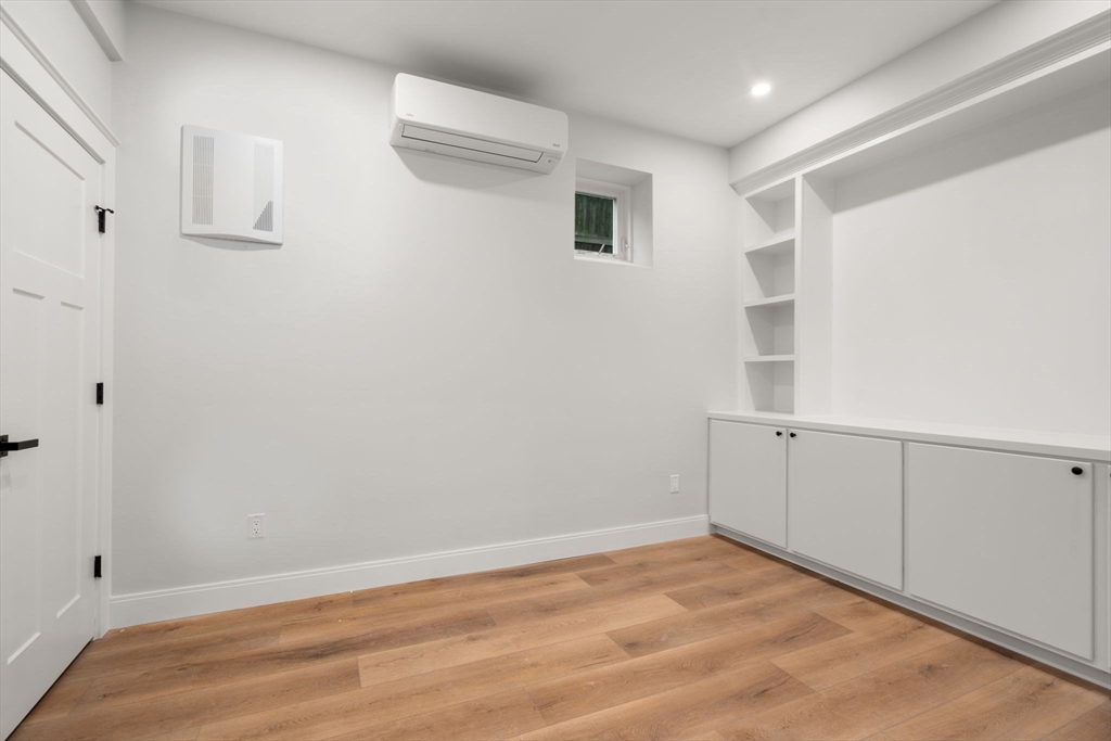 199-201 Copeland St. # 4