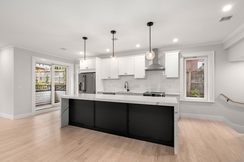 199-201 Copeland St. # 4