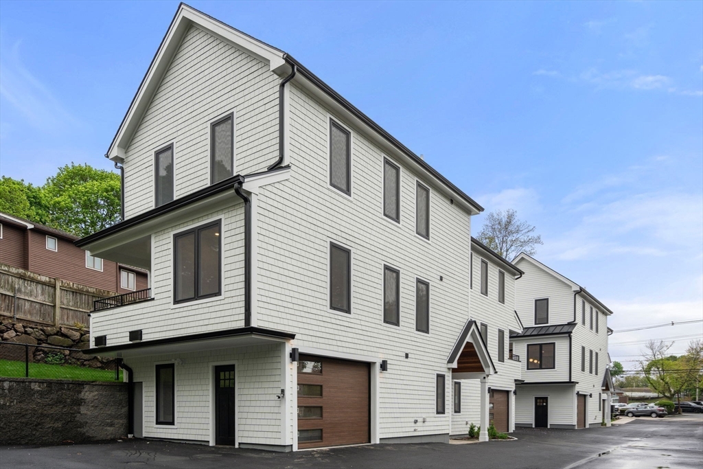 199-201 Copeland St. # 4